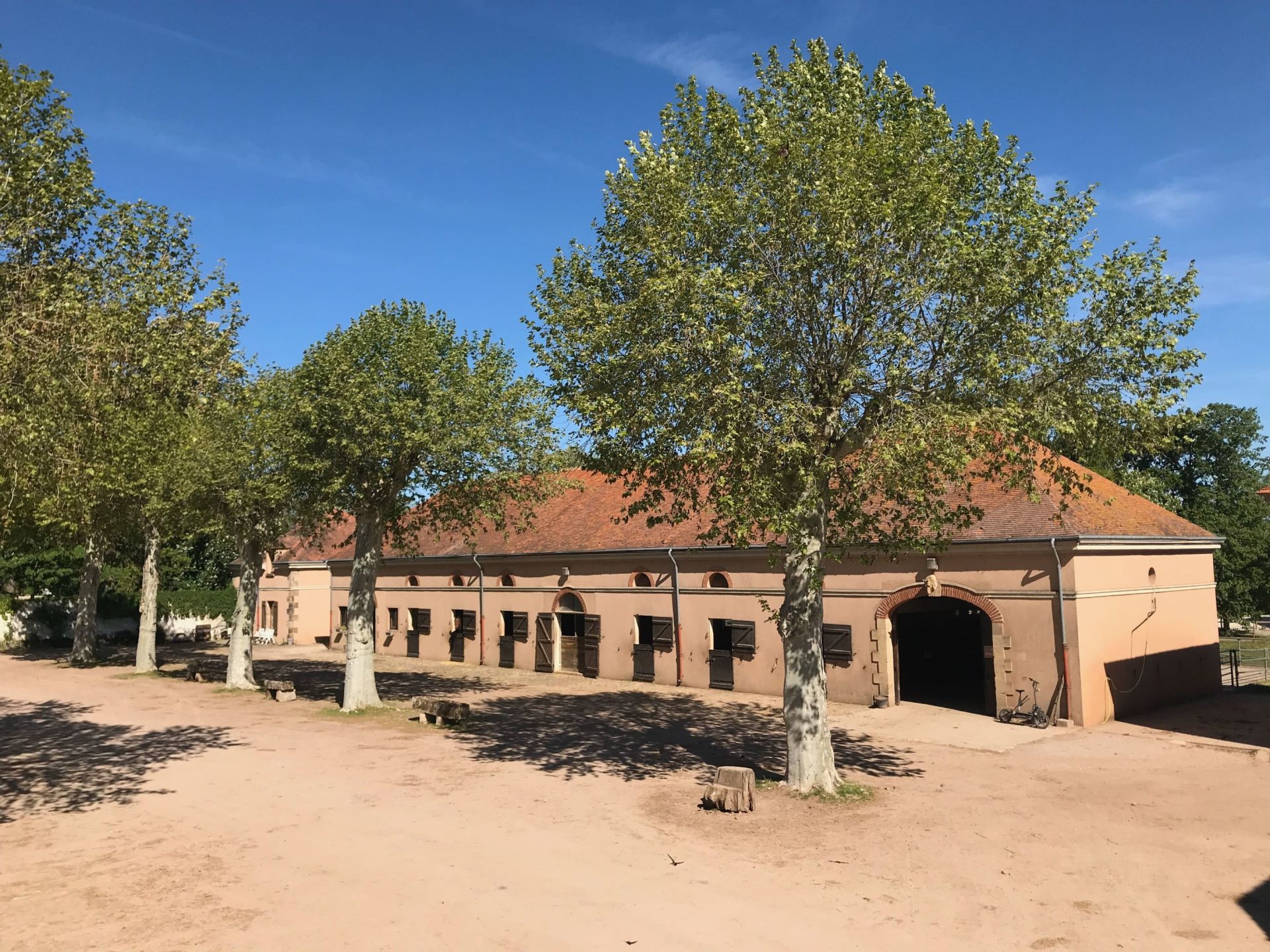 château 26 pièces en vente à MOULINS (03000)