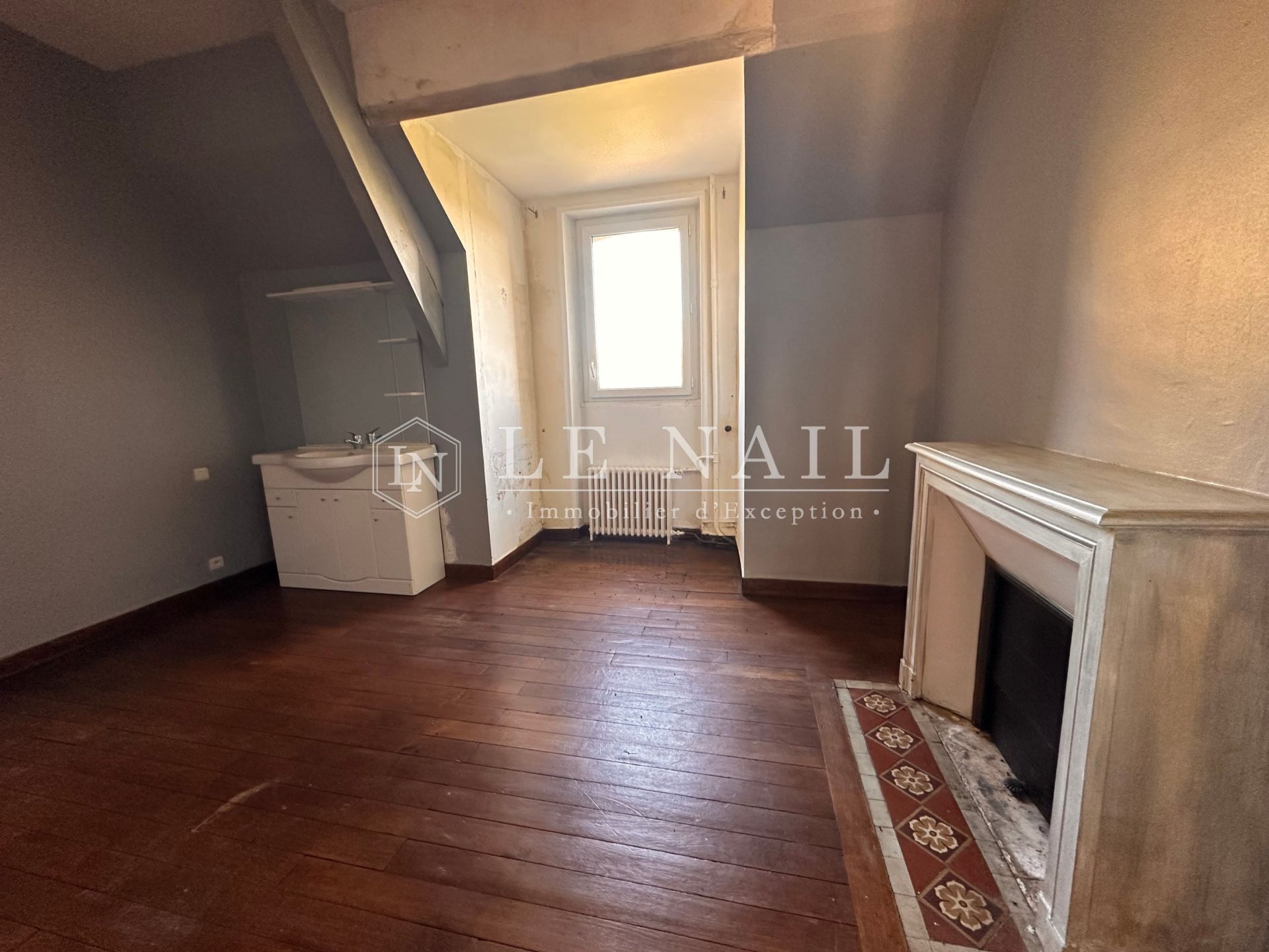 castle 16 rooms for sale on NANTES (44000)