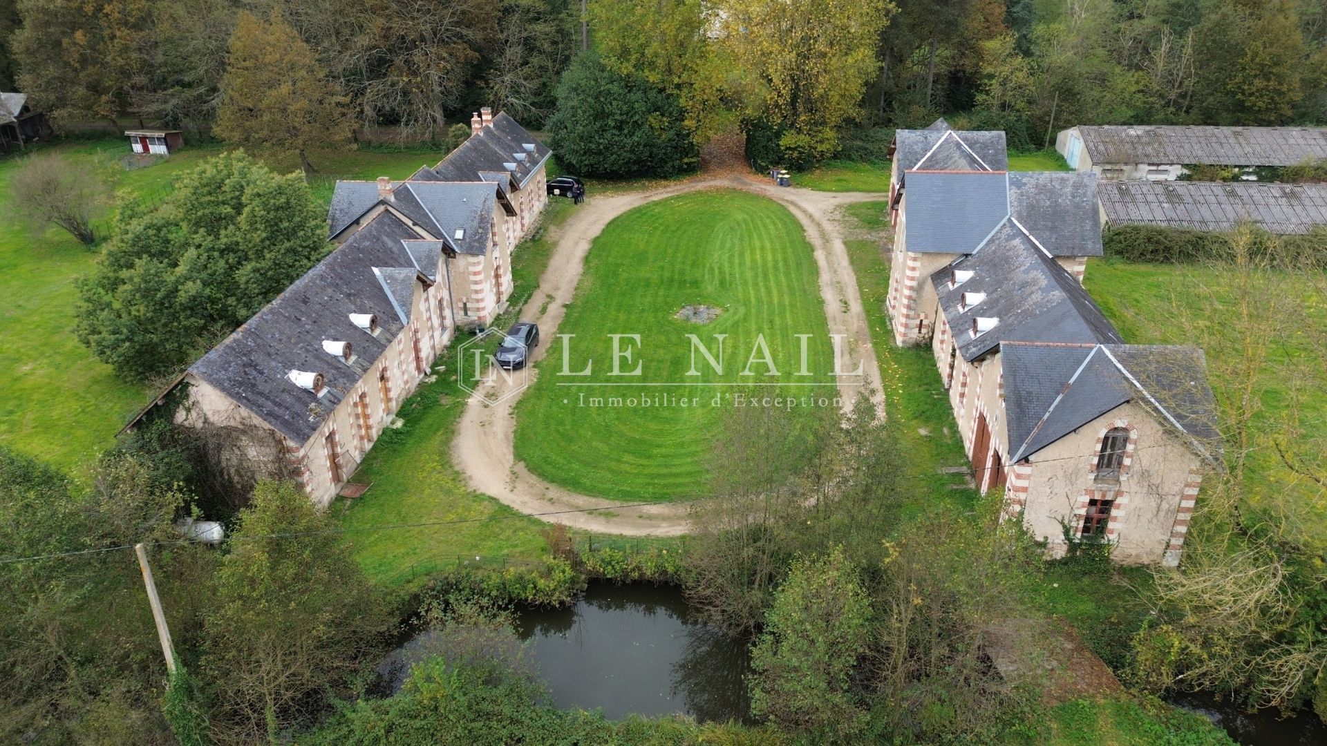 château 18 pièces en vente à ANGERS (49000)