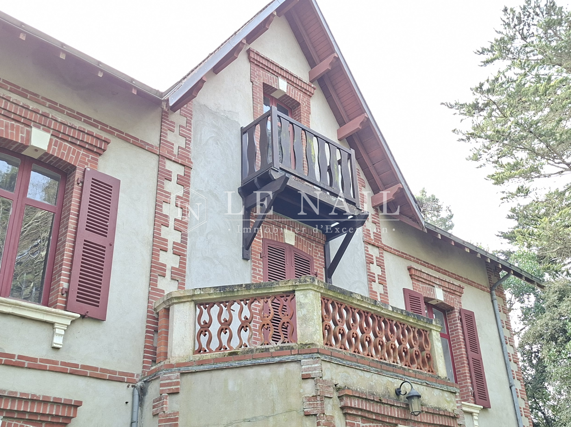 villa 10 rooms for sale on NOIRMOUTIER EN L ILE (85330)