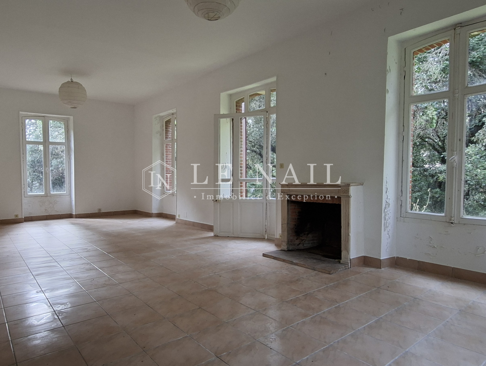 villa 10 rooms for sale on NOIRMOUTIER EN L ILE (85330)