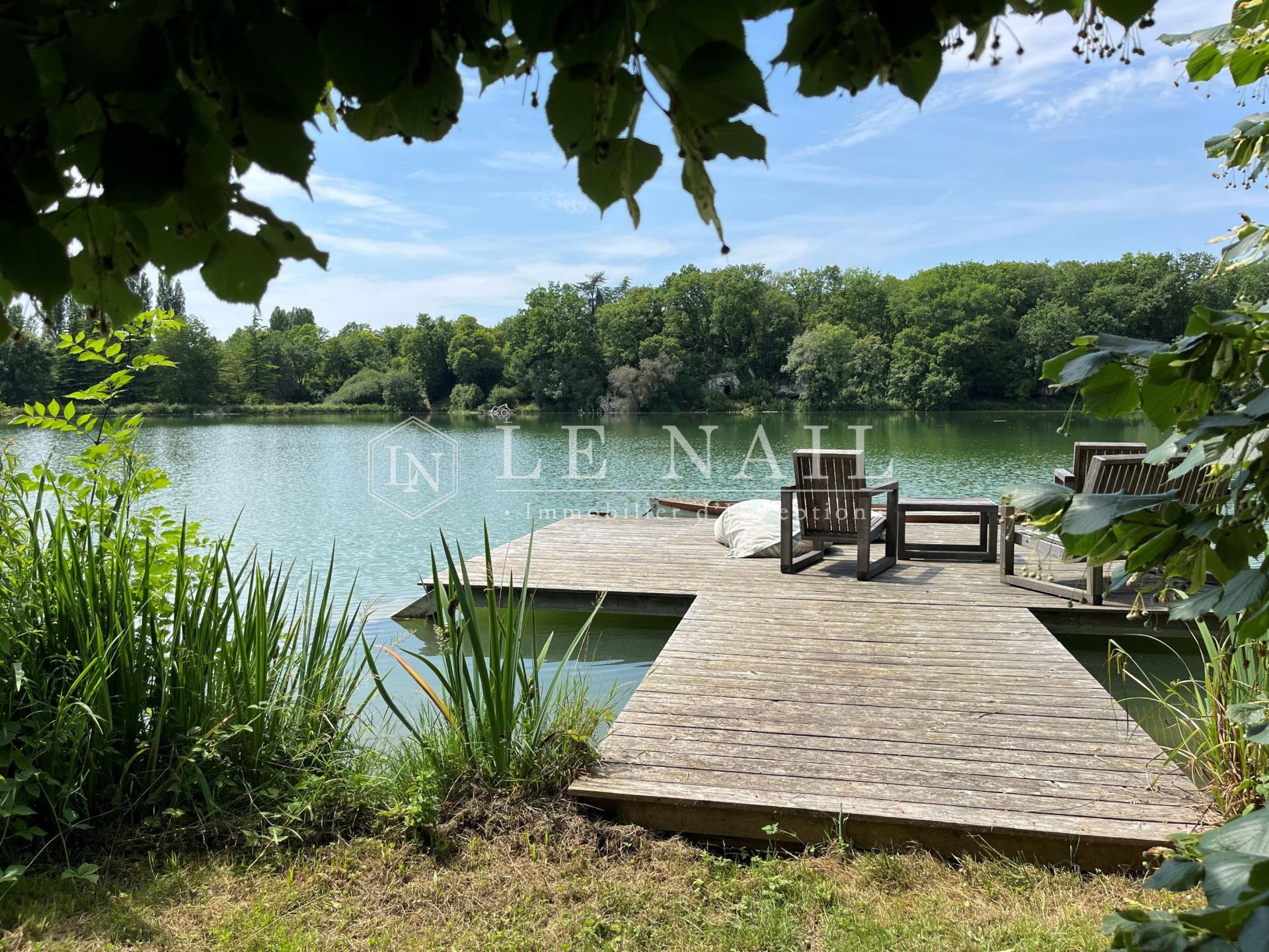 property 17 rooms for sale on ANGOULEME (16000)