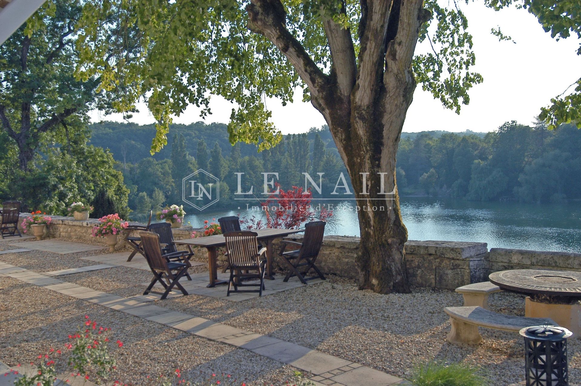 propriété 17 pièces en vente à ANGOULEME (16000)