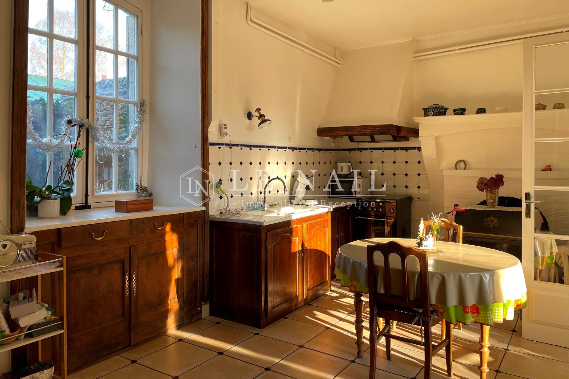mansion 10 rooms for sale on DINAN (22100)