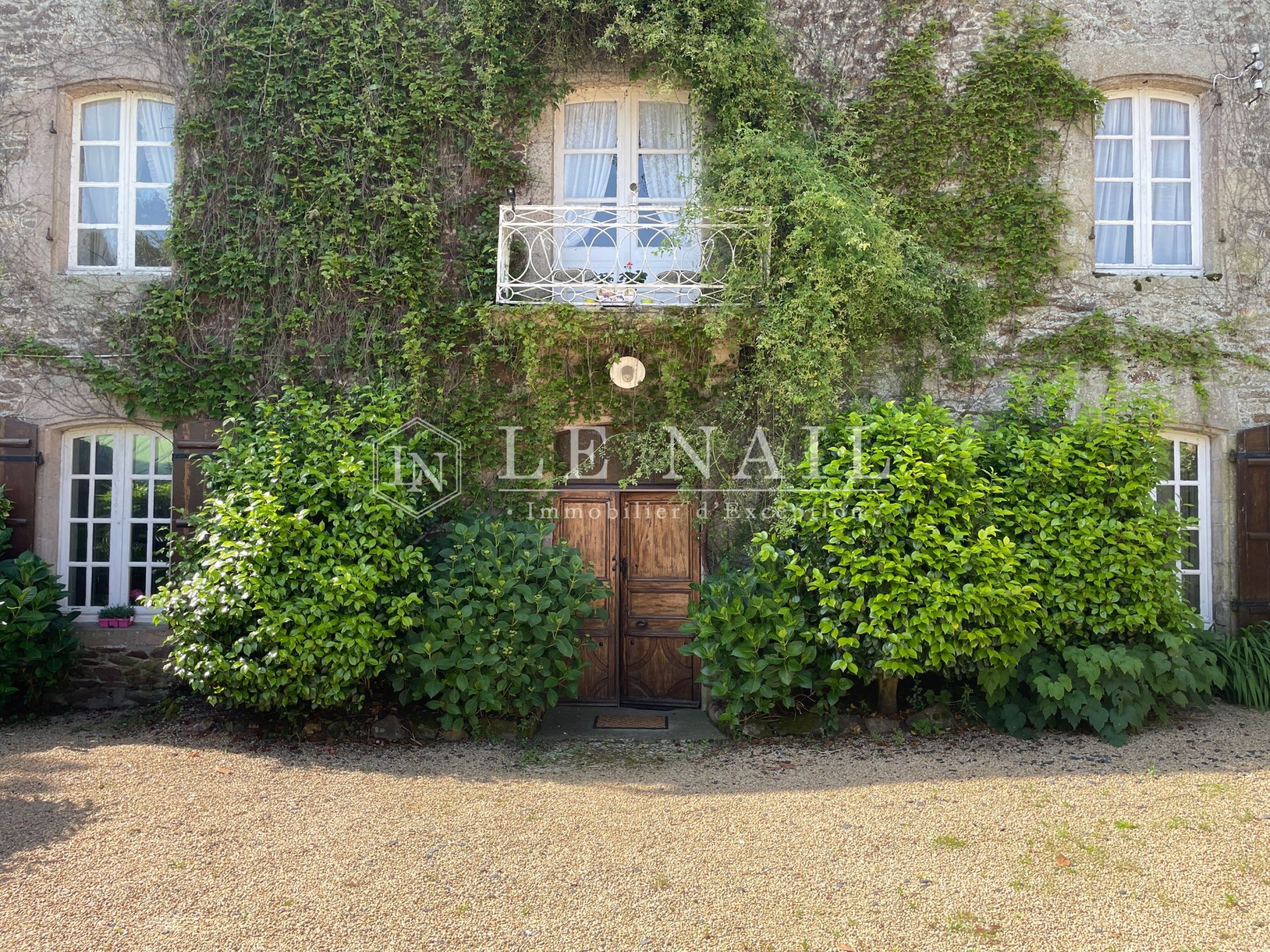 maison de maître 10 pièces en vente à DINAN (22100)