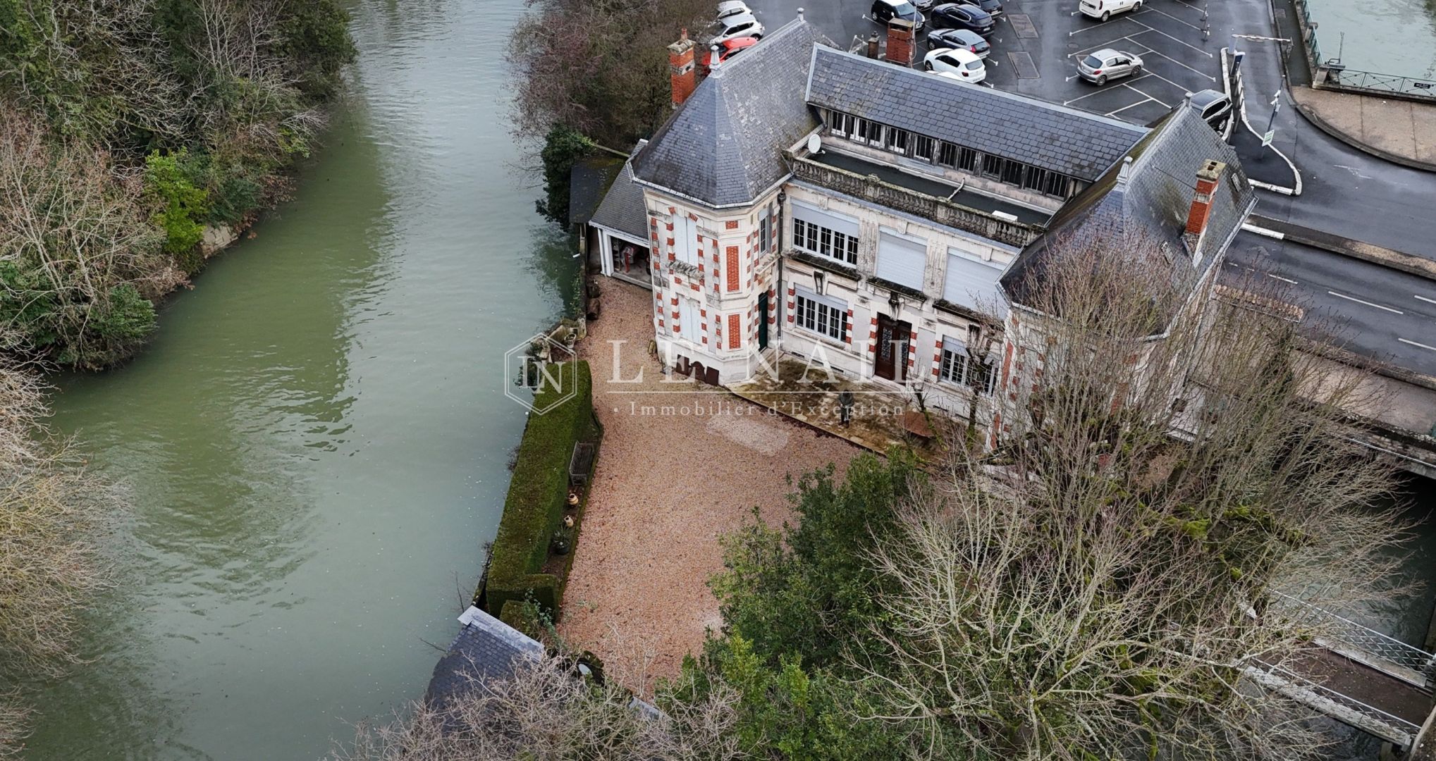 maison de ville 10 pièces en vente à NIORT (79000)
