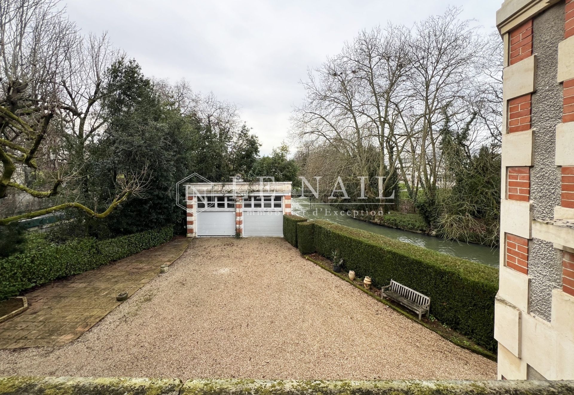 maison de ville 10 pièces en vente à NIORT (79000)