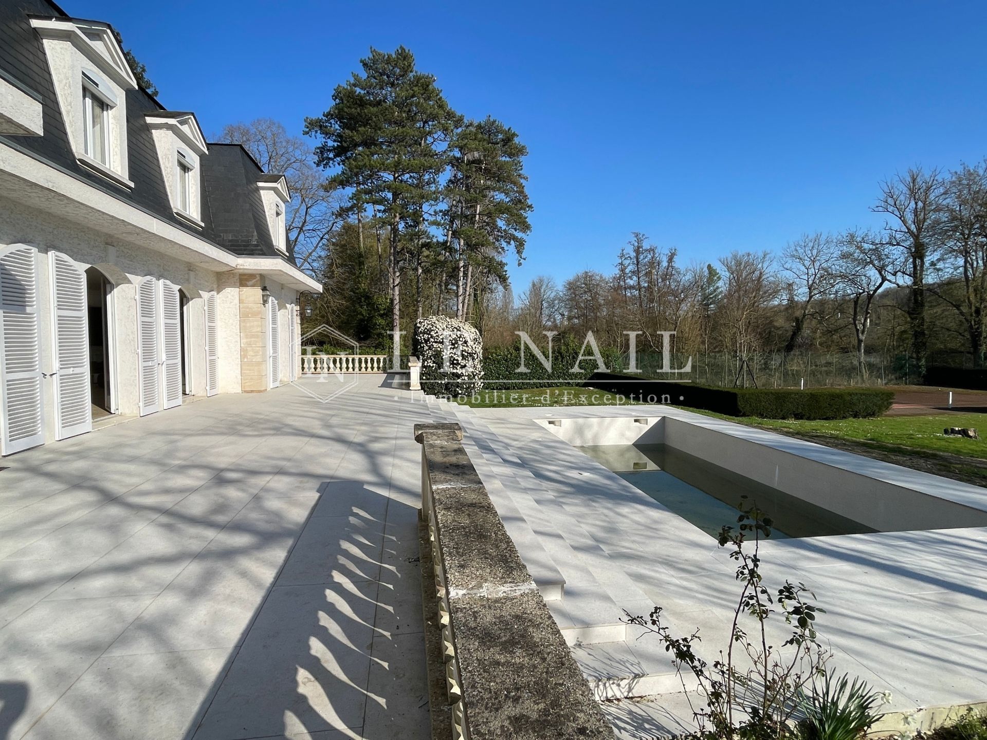 maison bourgeoise 11 pièces en vente à MELUN (77000)