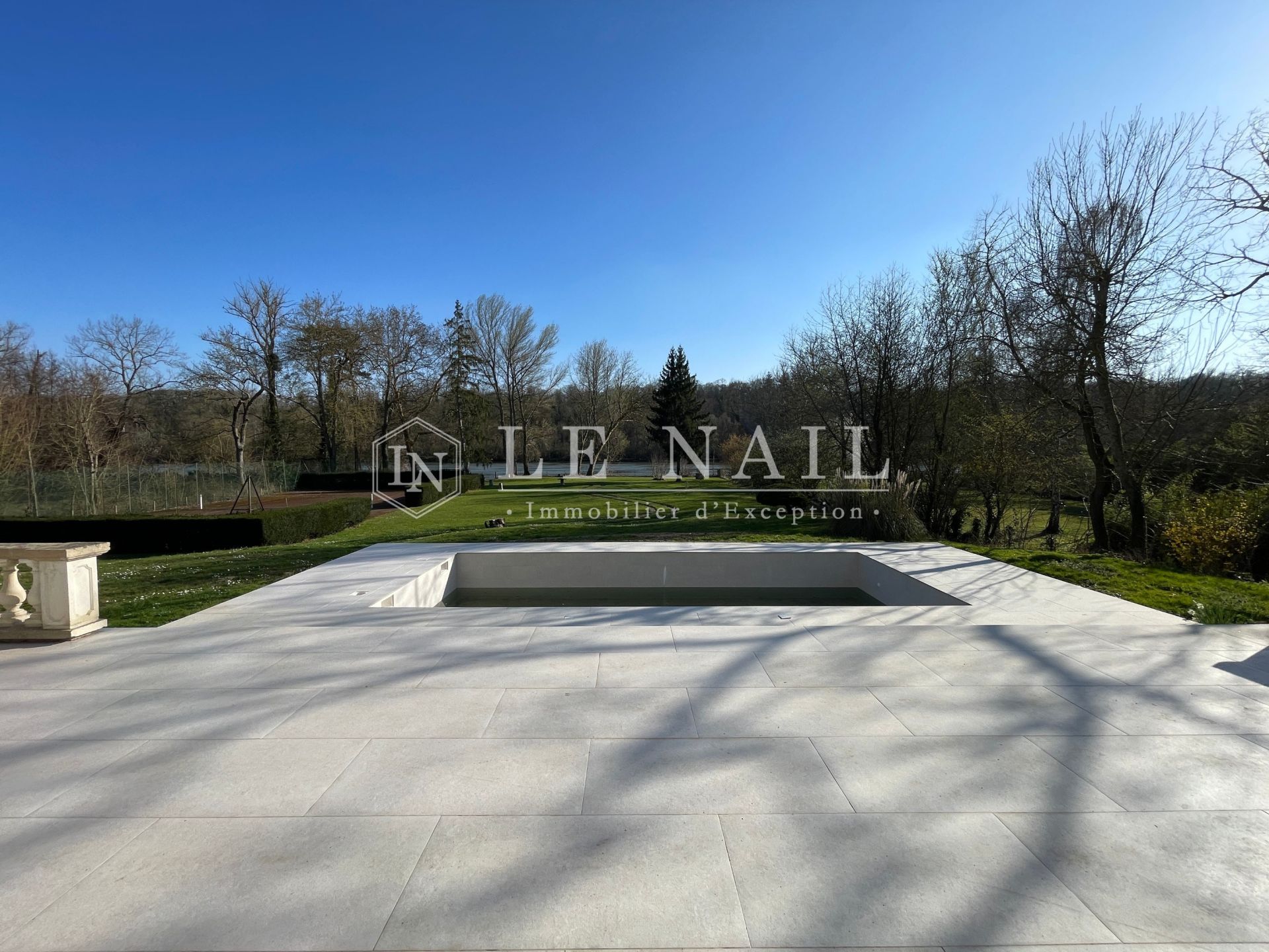 maison bourgeoise 11 pièces en vente à MELUN (77000)