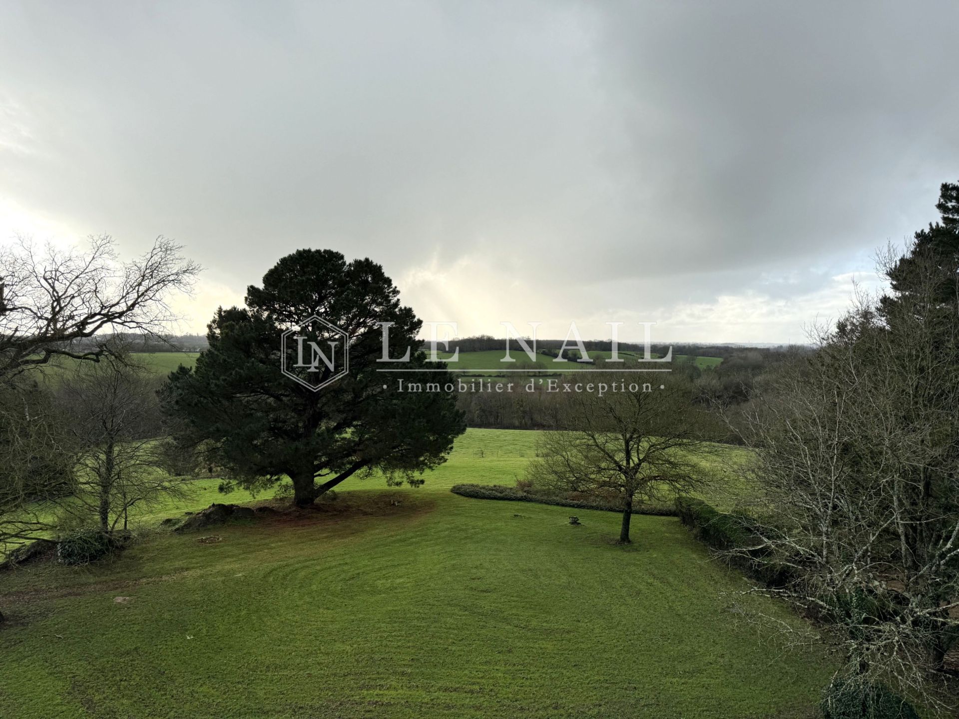 propriété 8 pièces en vente à INGRANDES LE FRESNE SUR LOIRE (49123)