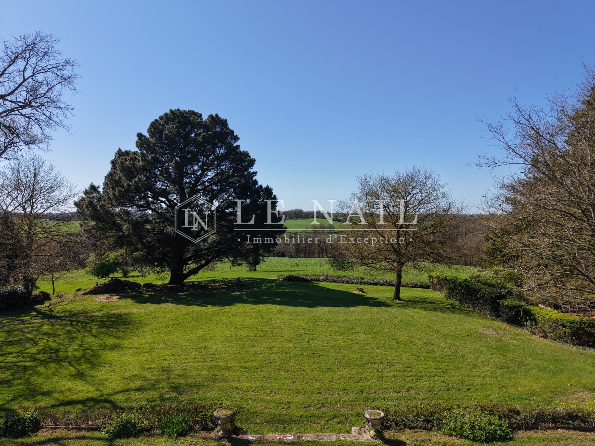 property 8 rooms for sale on INGRANDES LE FRESNE SUR LOIRE (49123)