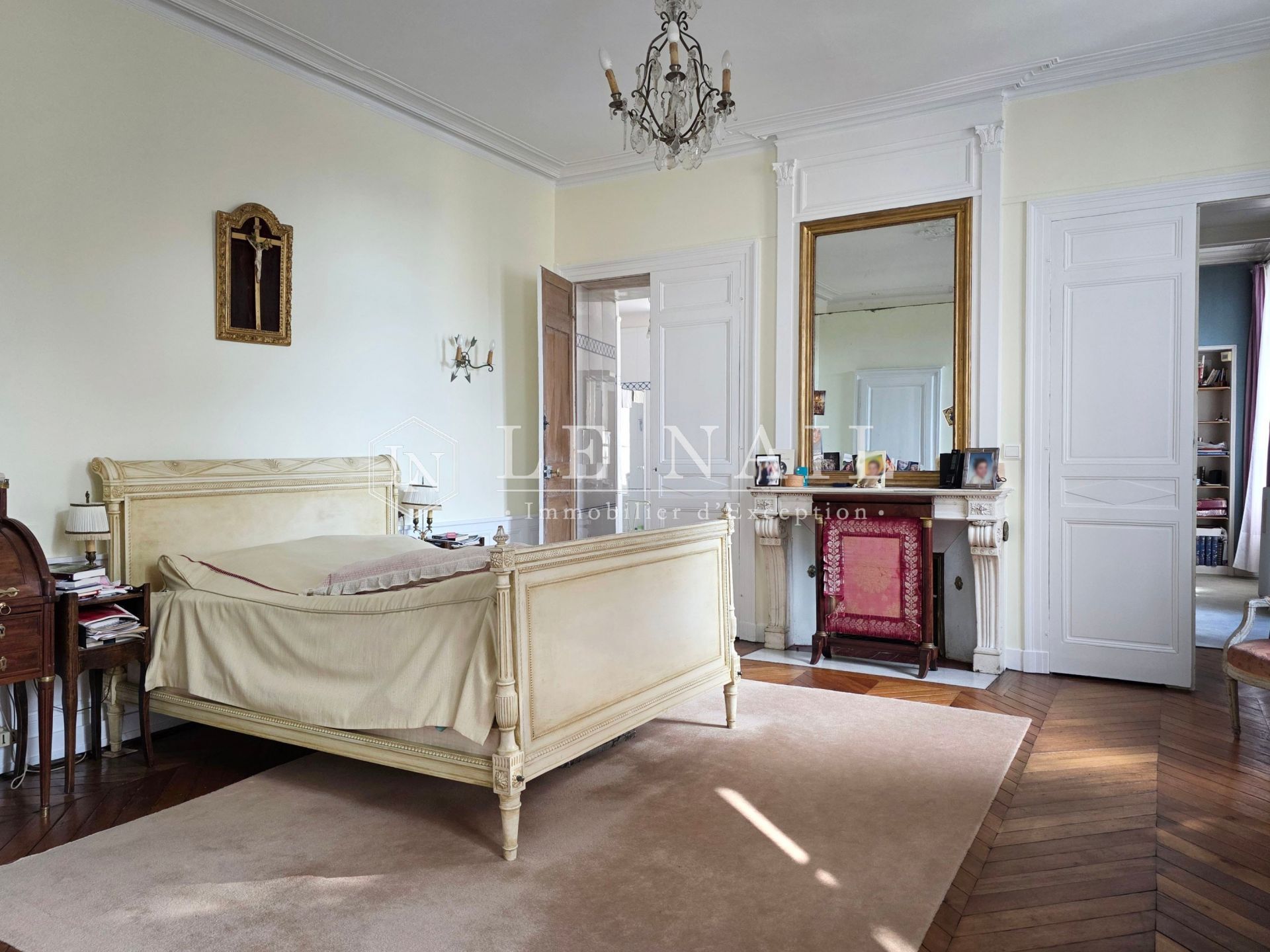 townhouse 11 rooms for sale on ALENCON (61000)