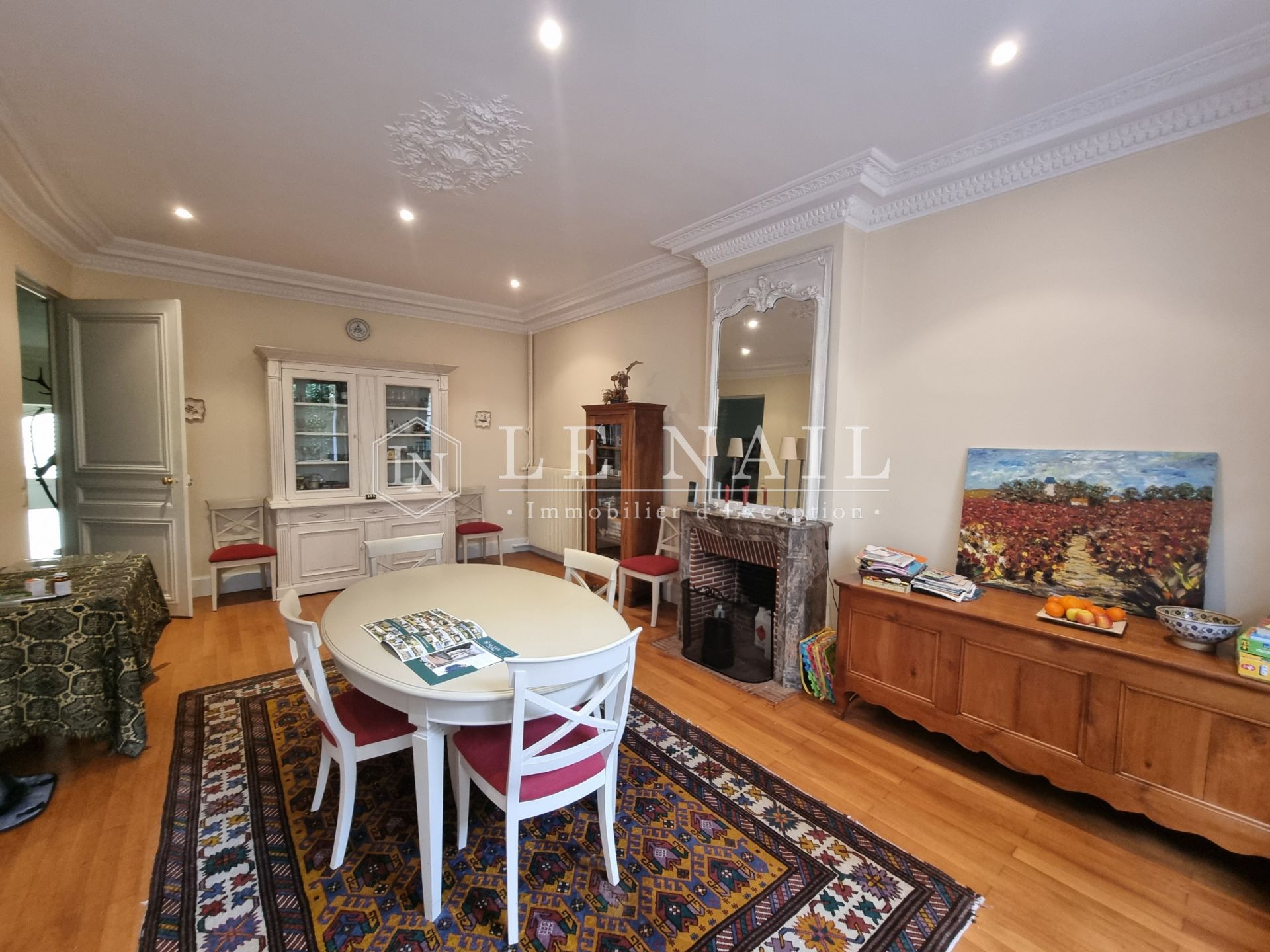 townhouse 7 rooms for sale on AMBOISE (37400)