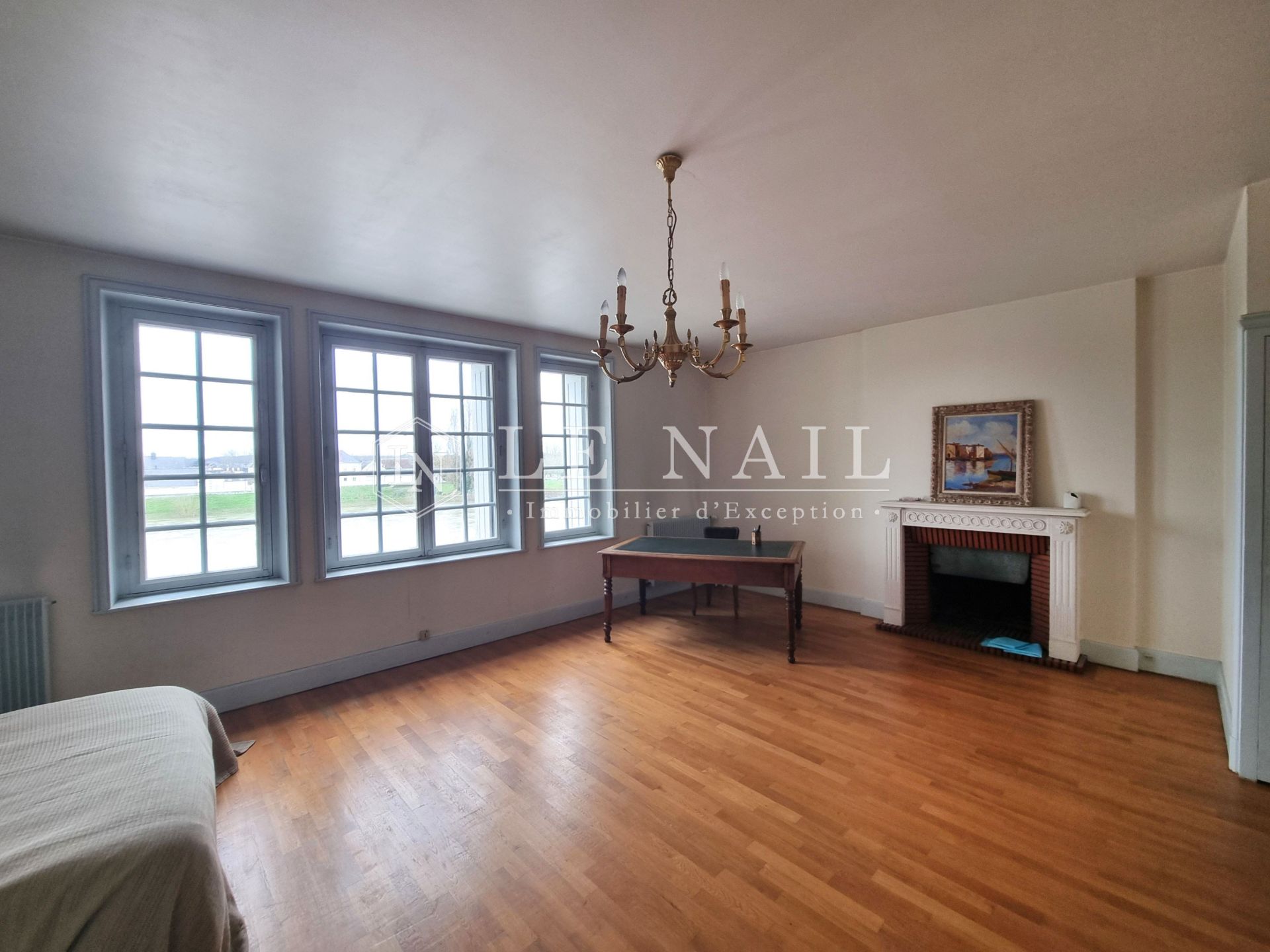 townhouse 7 rooms for sale on AMBOISE (37400)