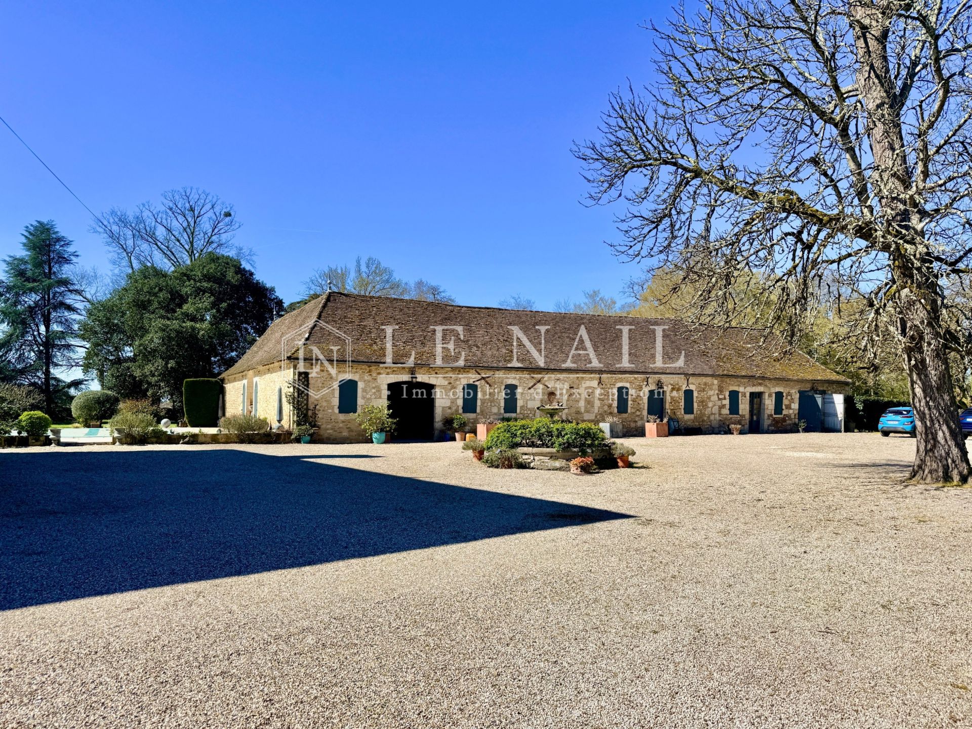 castle 18 rooms for sale on BERGERAC (24100)