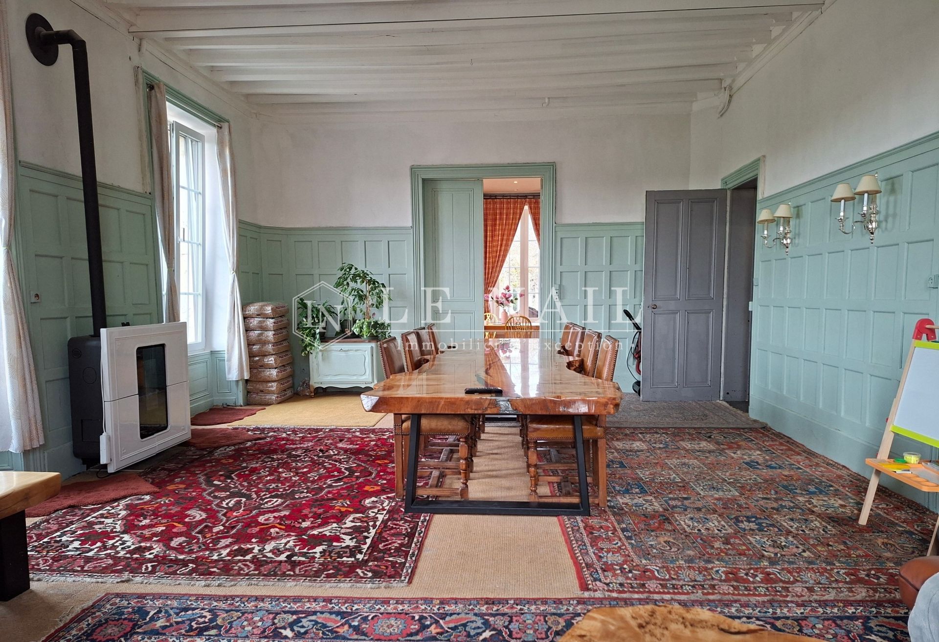 manoir 21 pièces en vente à CHATEAUVILLAIN (52120)