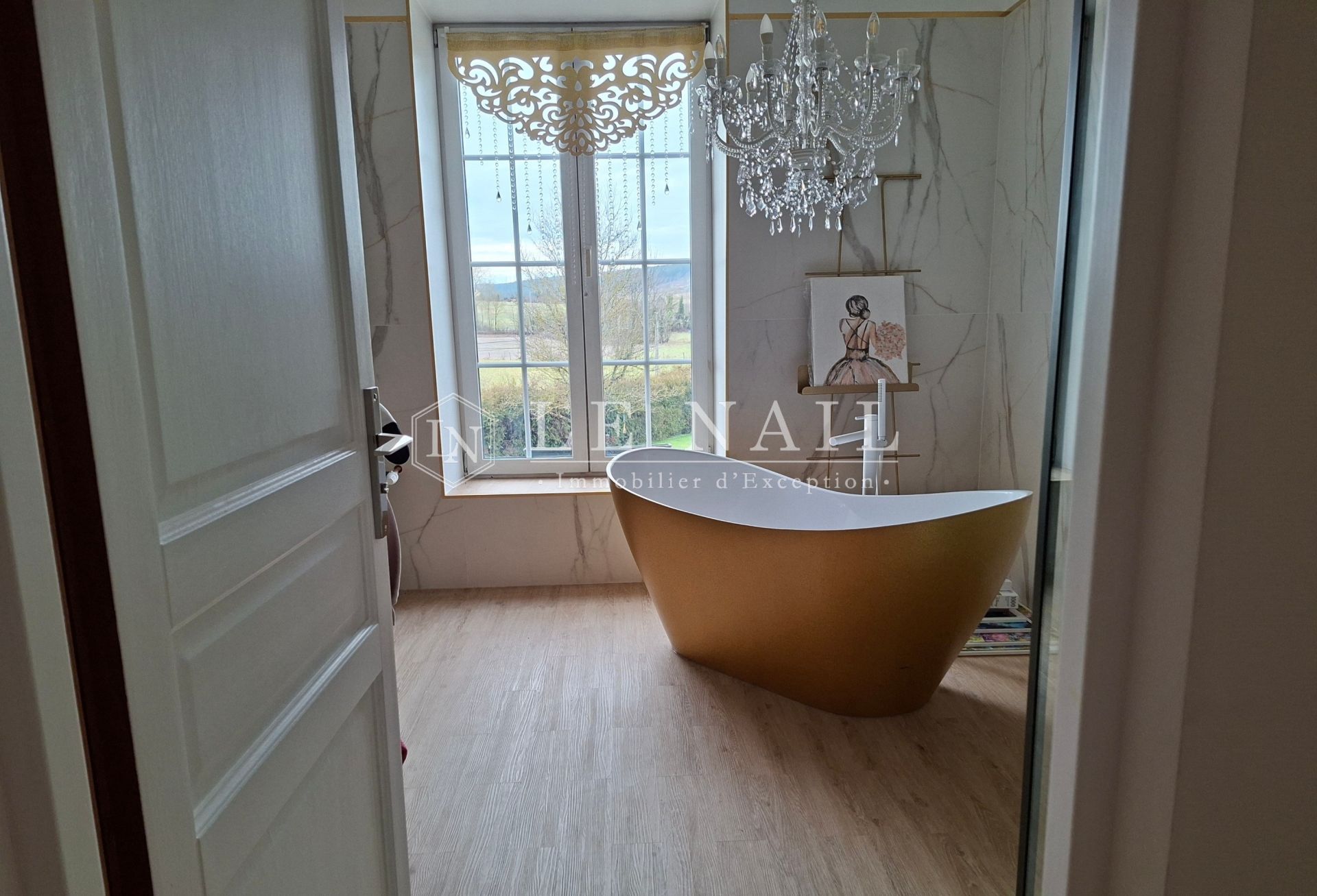 manoir 21 pièces en vente à CHATEAUVILLAIN (52120)