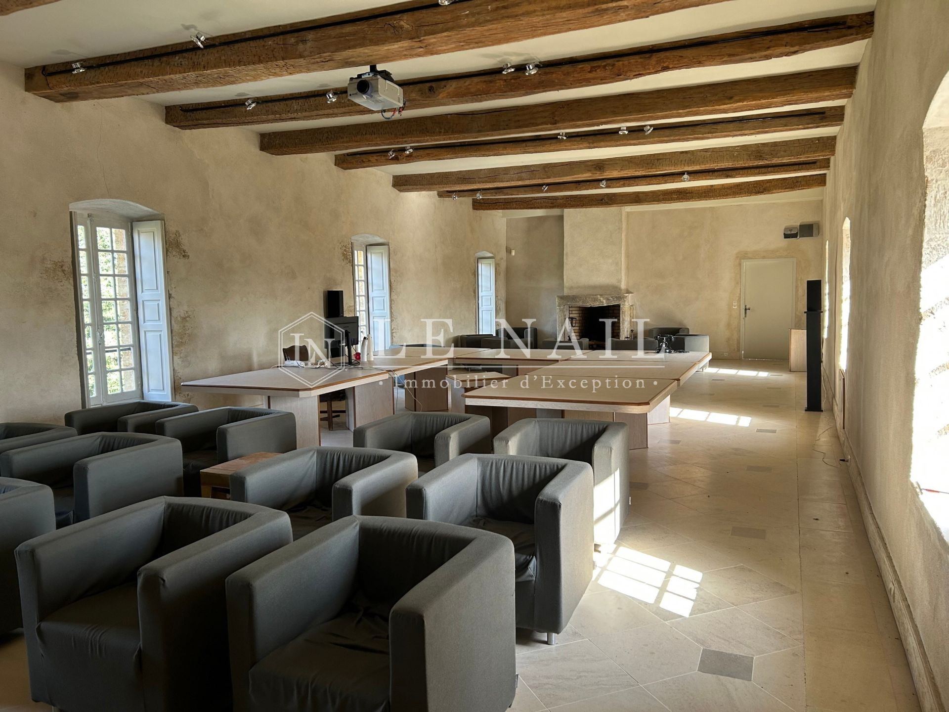 castle 36 rooms for sale on NEVERS (58000)