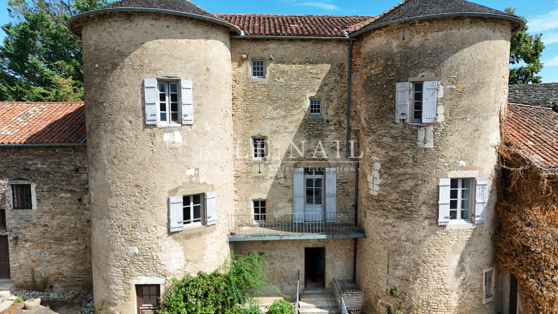 château 30 pièces en vente à MACON (71000)