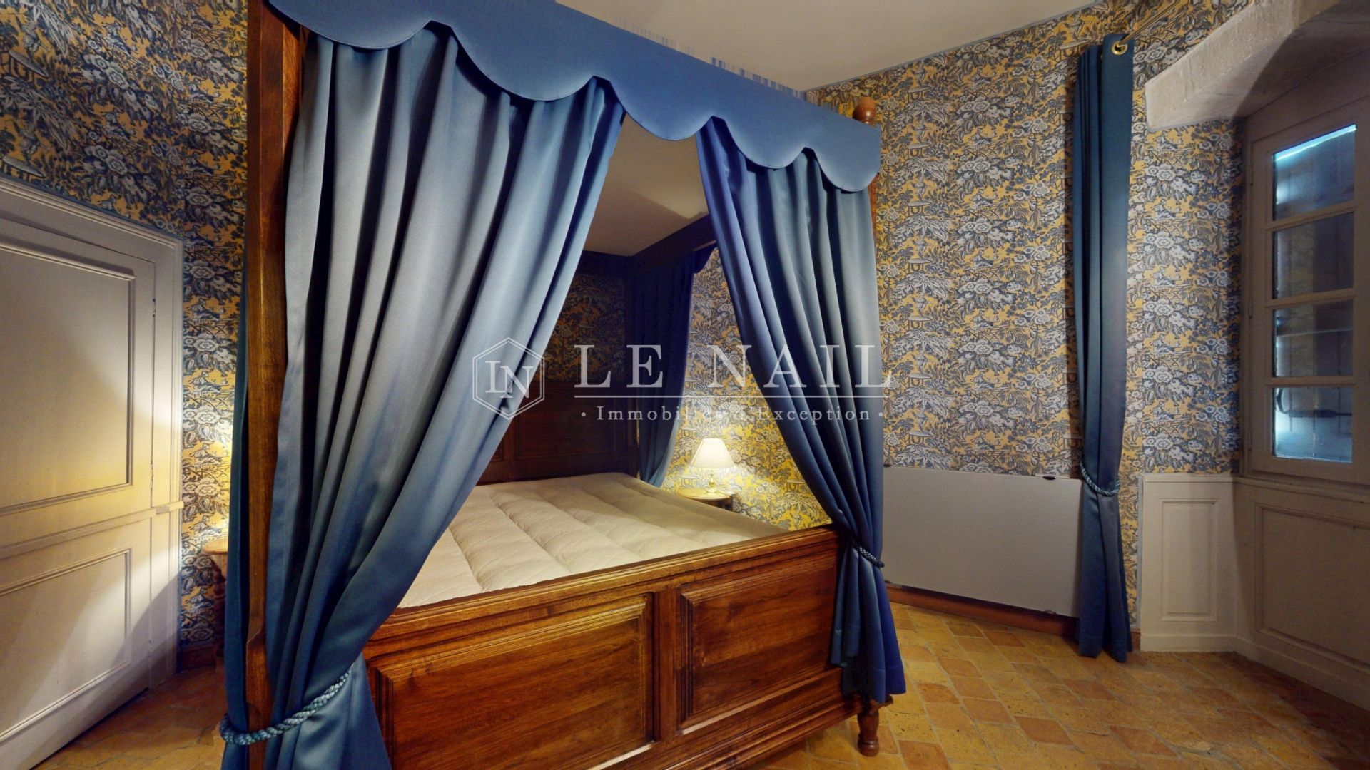 château 30 pièces en vente à MACON (71000)