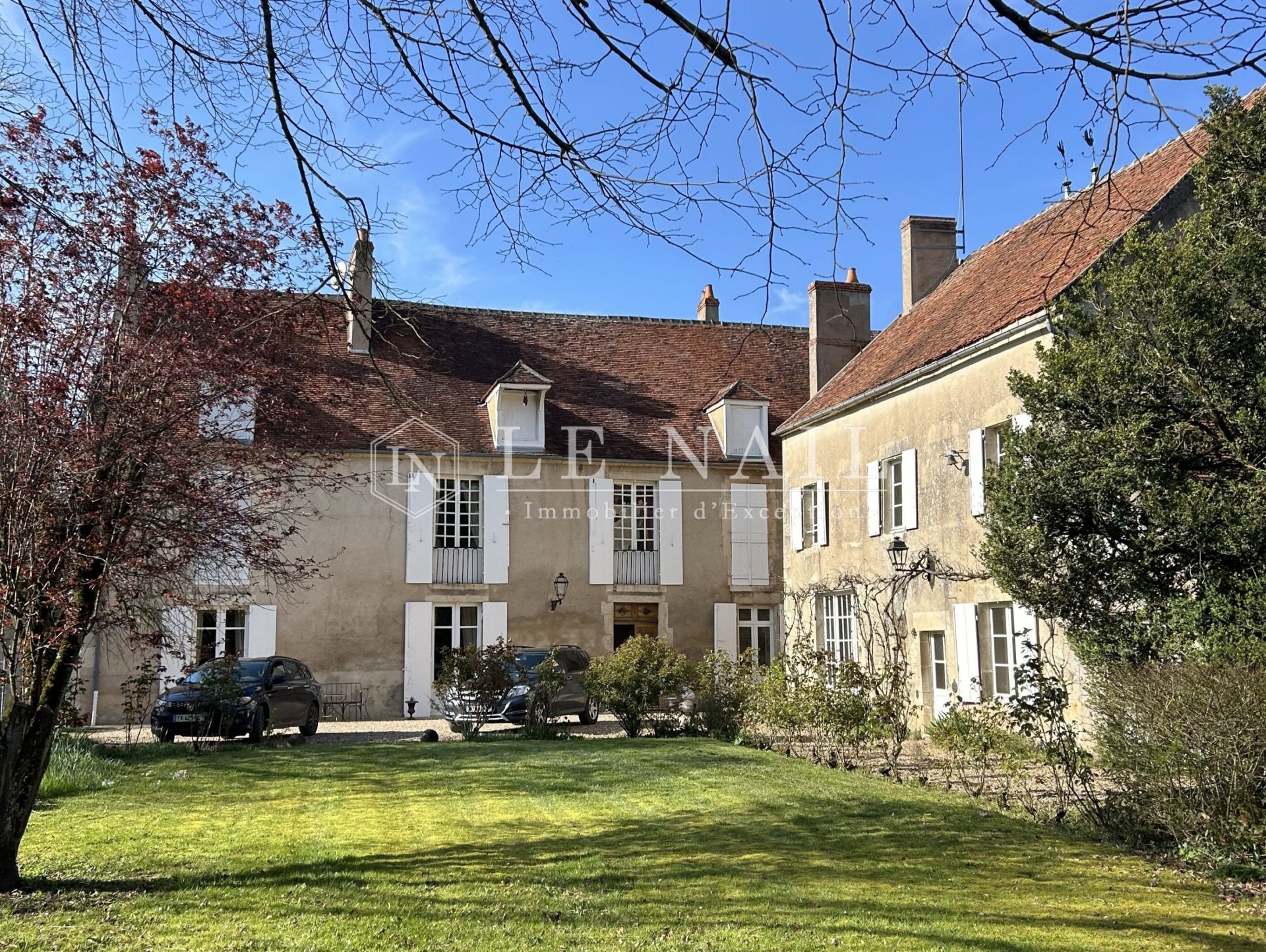 château 13 pièces en vente à CLAMECY (58500)
