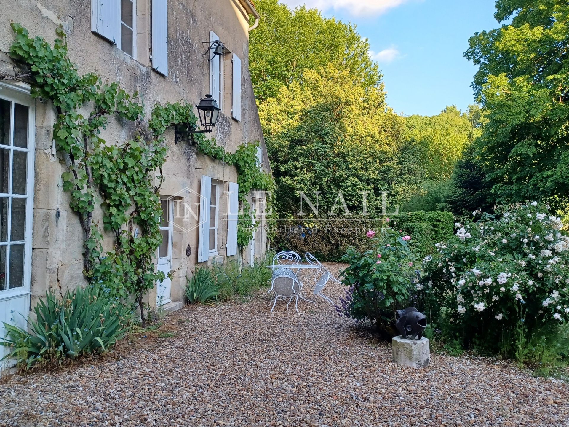 château 13 pièces en vente à CLAMECY (58500)