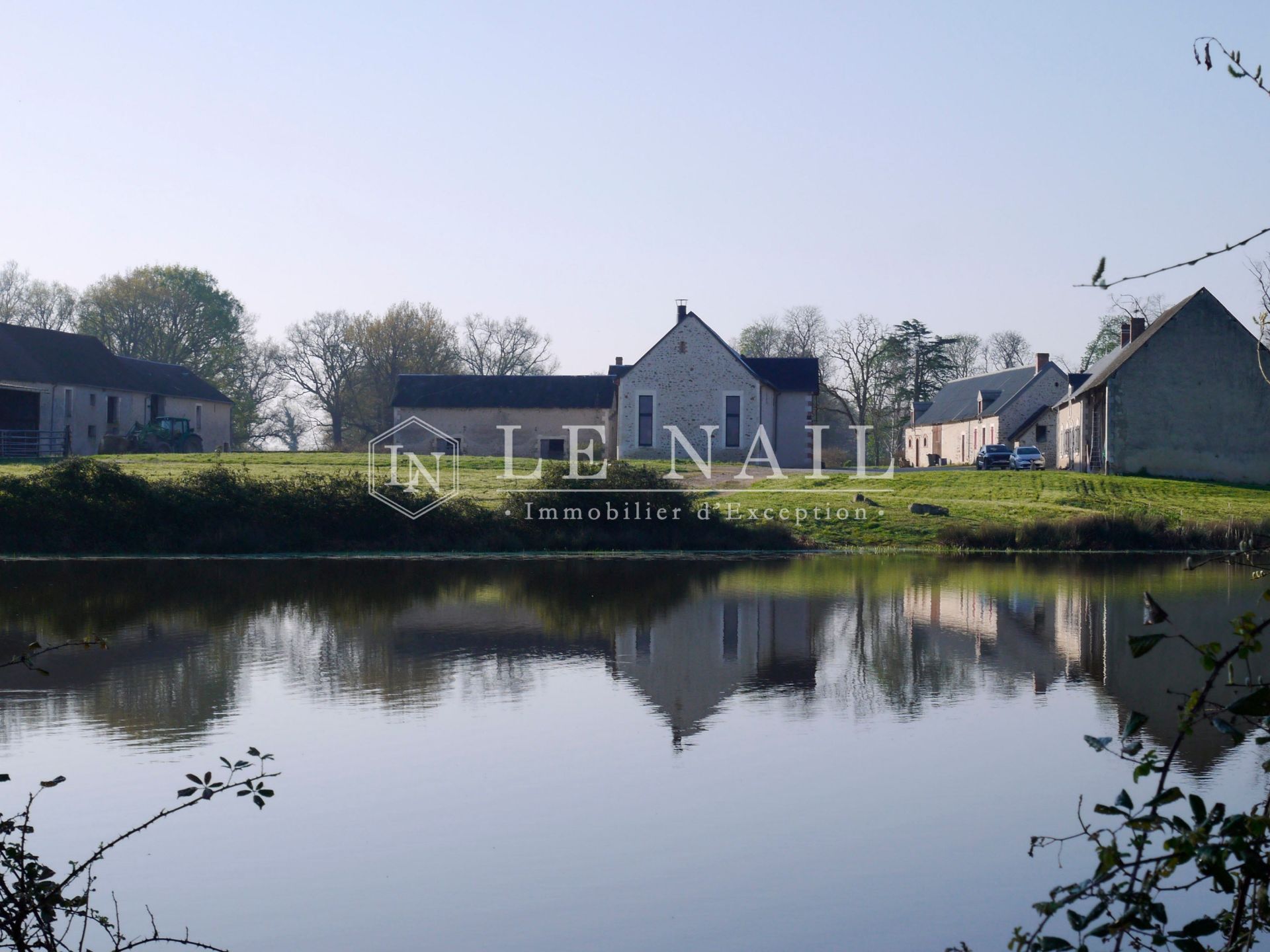 hunting estate 11 rooms for sale on CHATEAUROUX (36000)