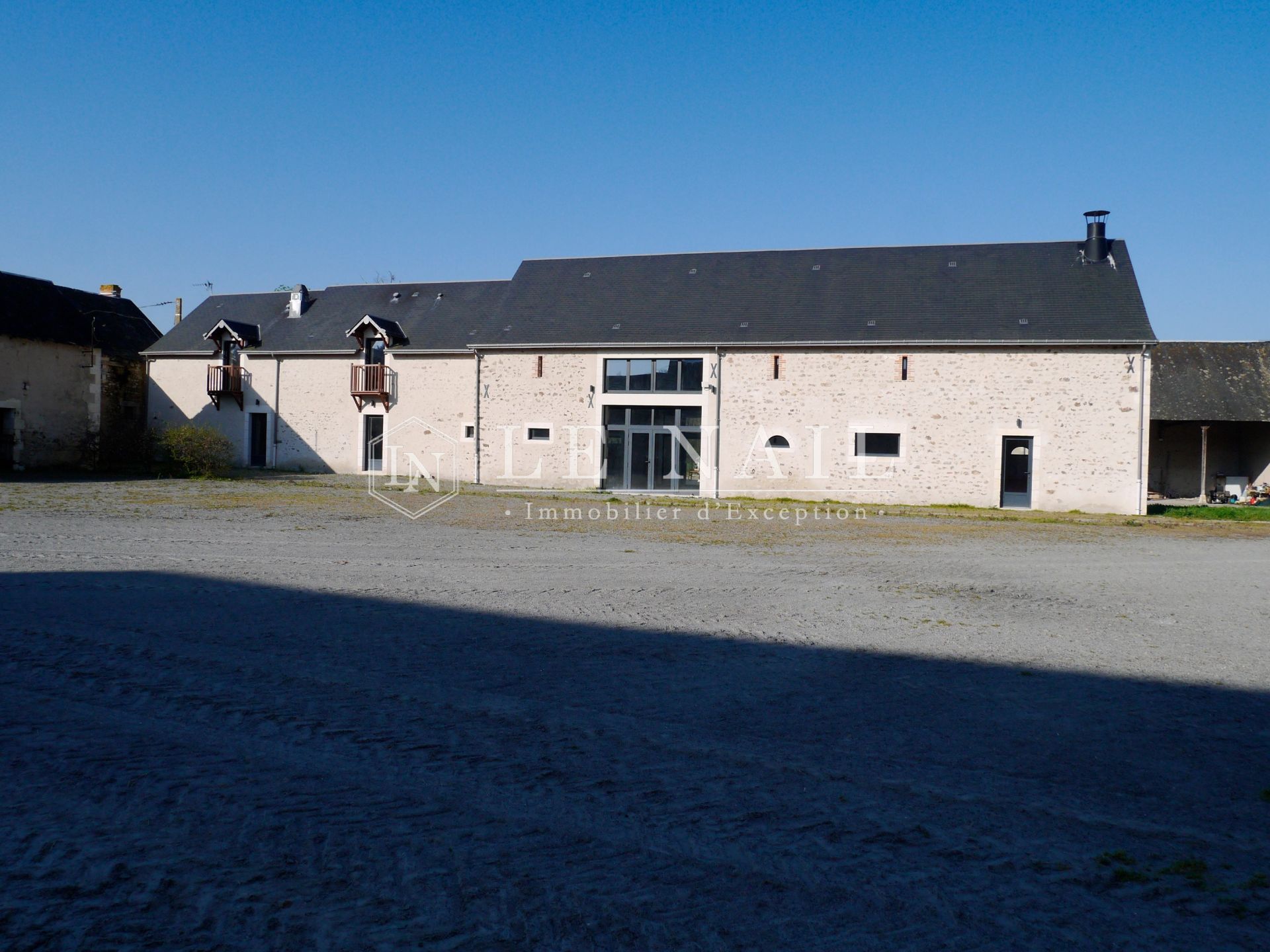 hunting estate 11 rooms for sale on CHATEAUROUX (36000)