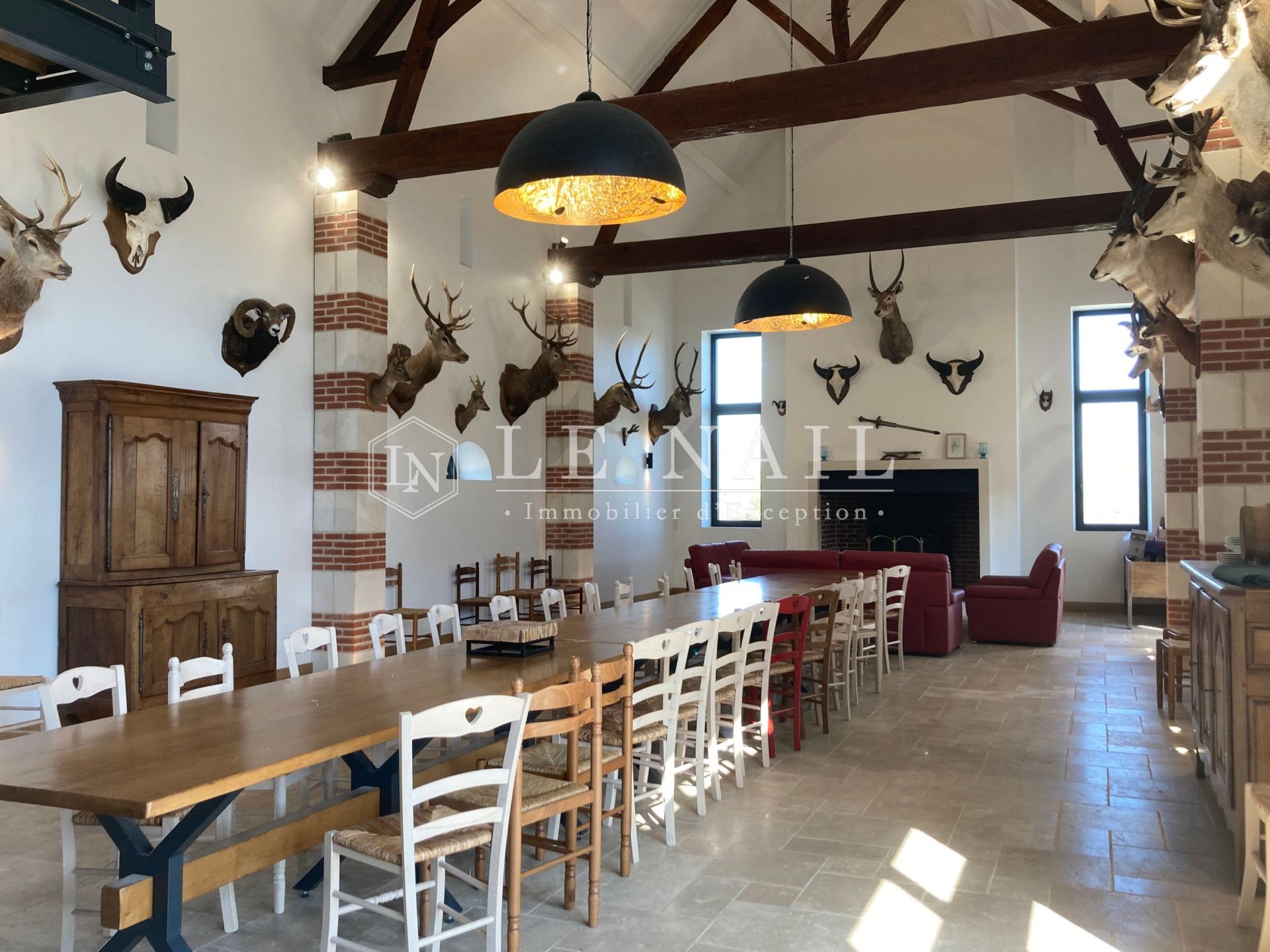 hunting estate 11 rooms for sale on CHATEAUROUX (36000)