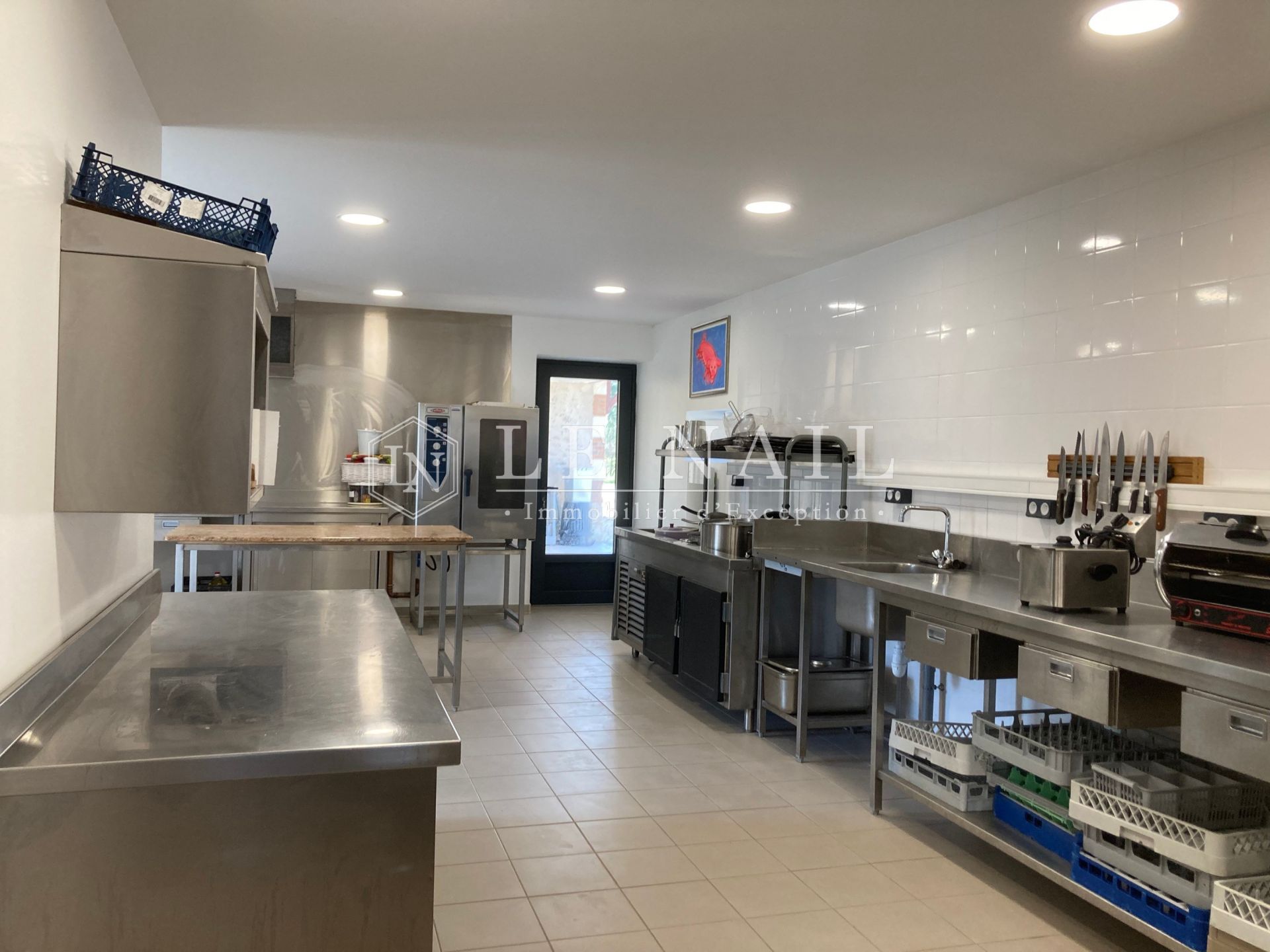 hunting estate 11 rooms for sale on CHATEAUROUX (36000)