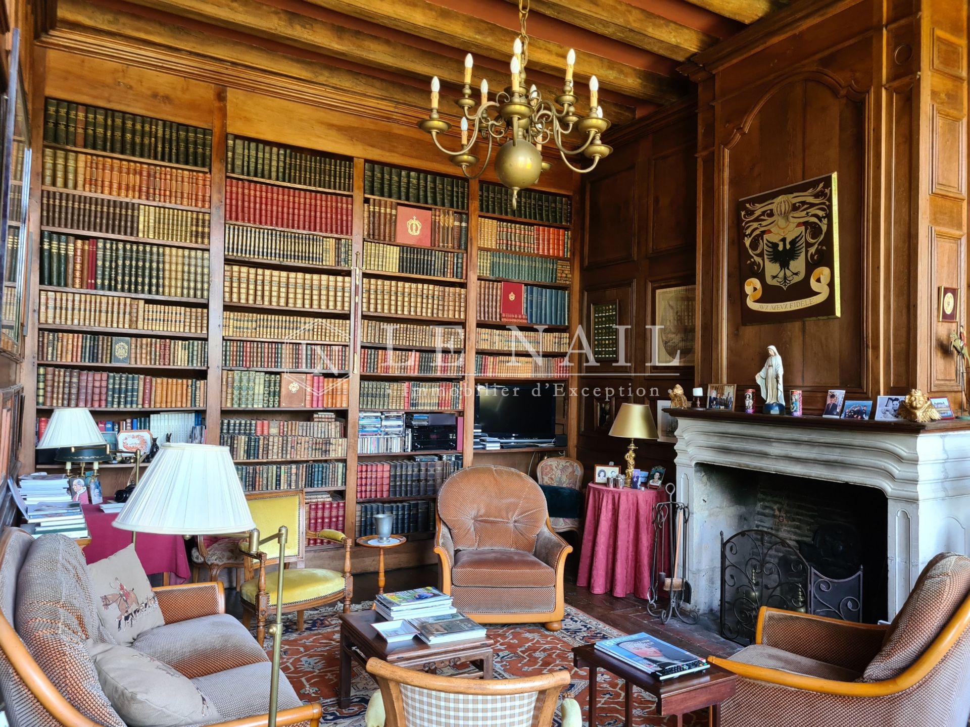 château 20 pièces en vente à FONTENAY LE COMTE (85200)