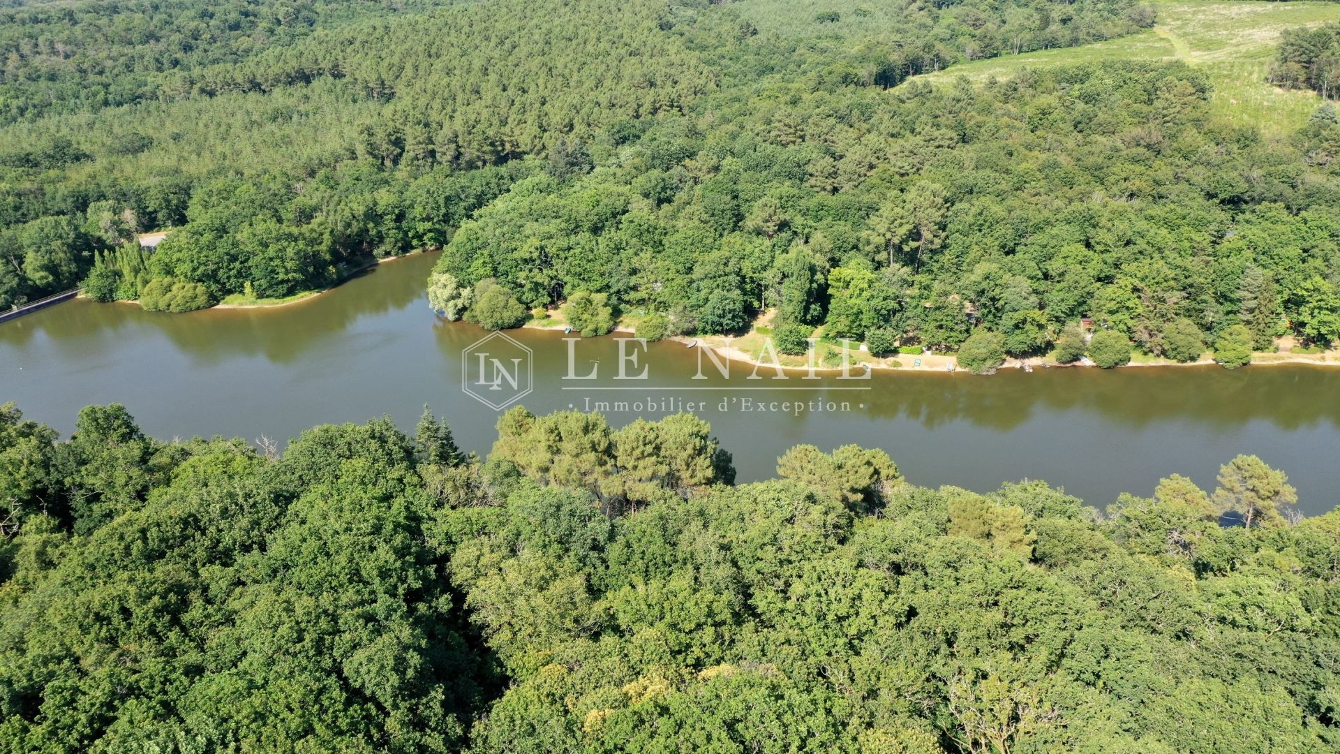 château 20 pièces en vente à FONTENAY LE COMTE (85200)