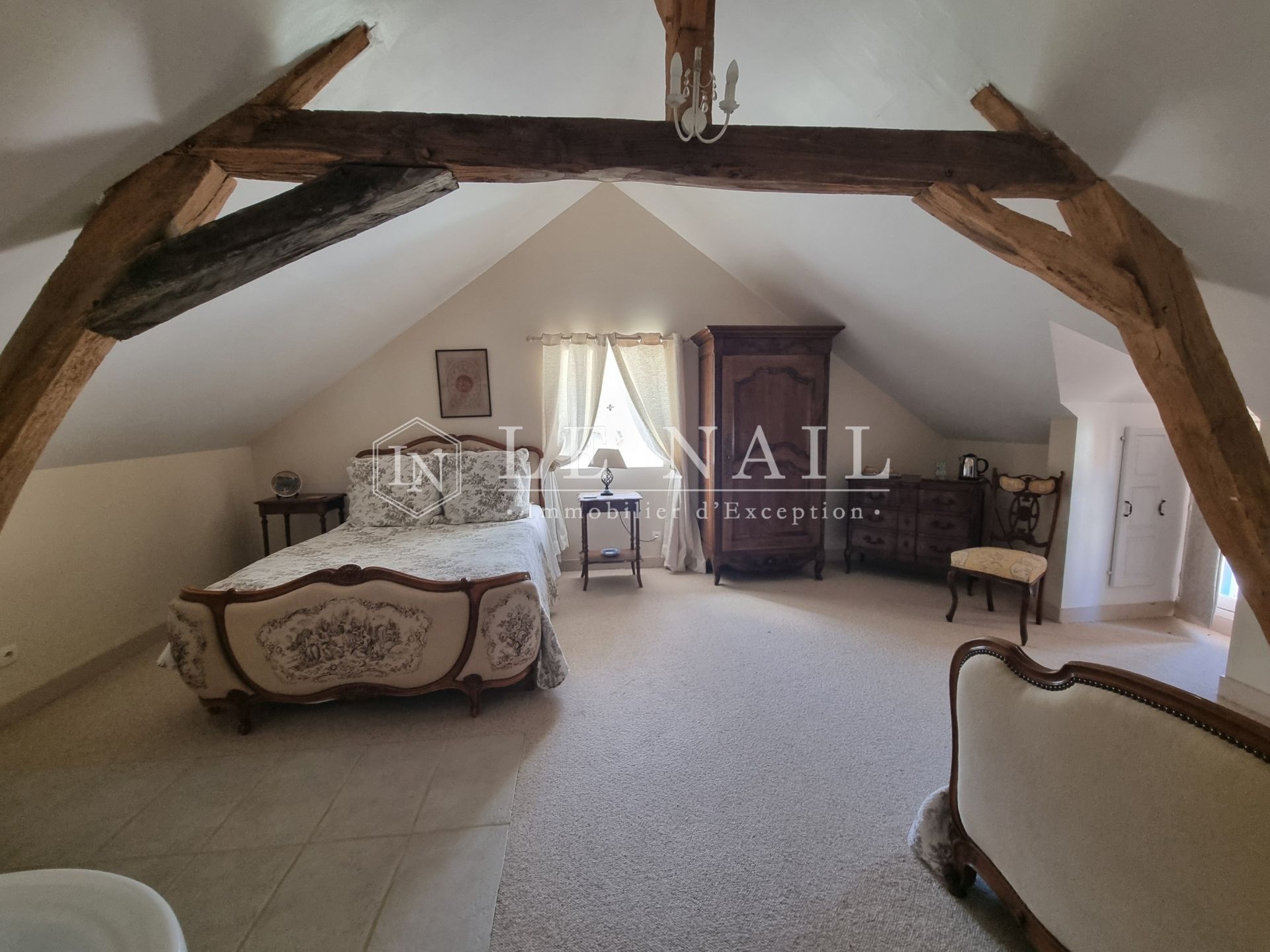 house 9 rooms for sale on RICHELIEU (37120)