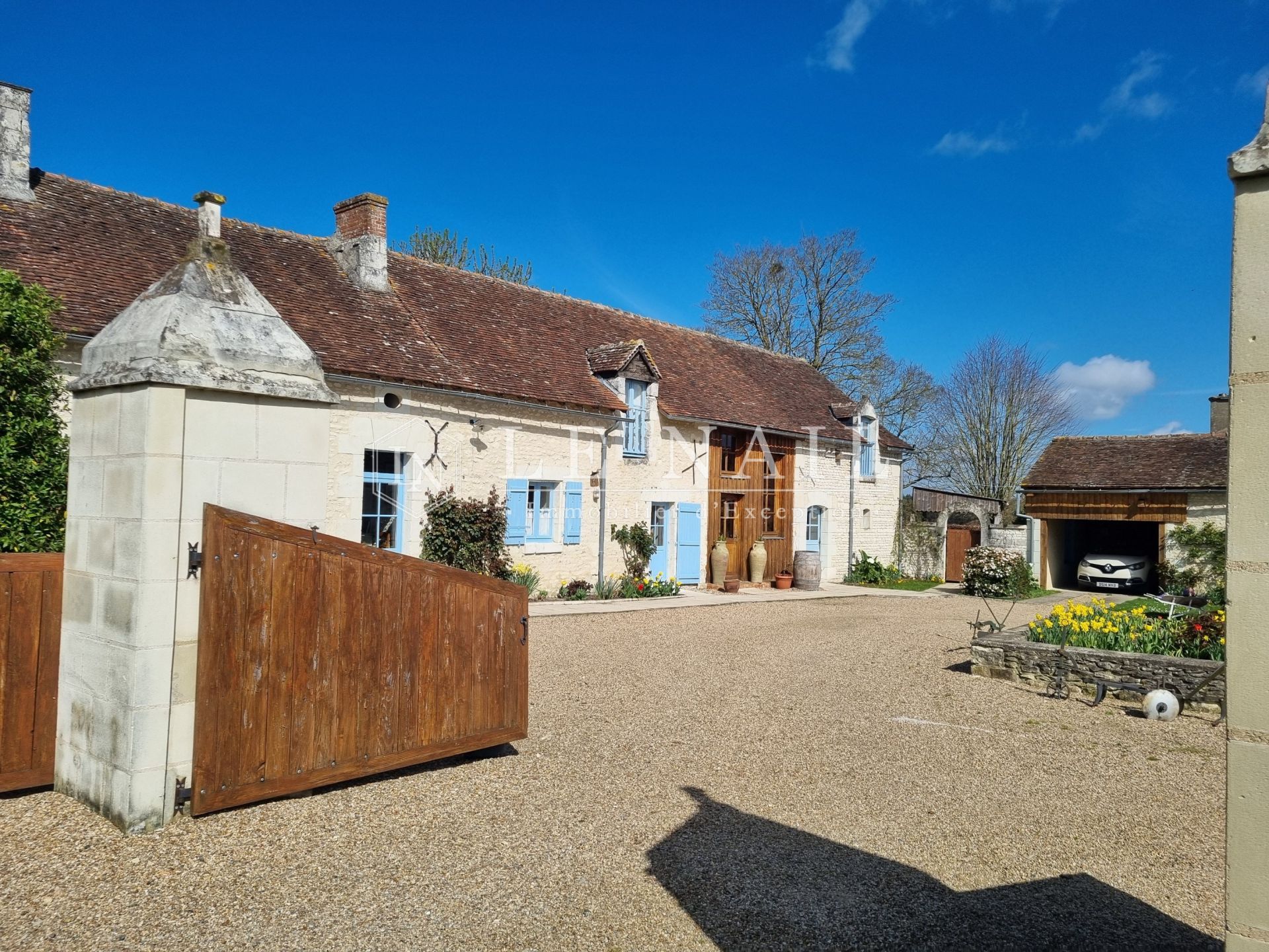 house 9 rooms for sale on RICHELIEU (37120)