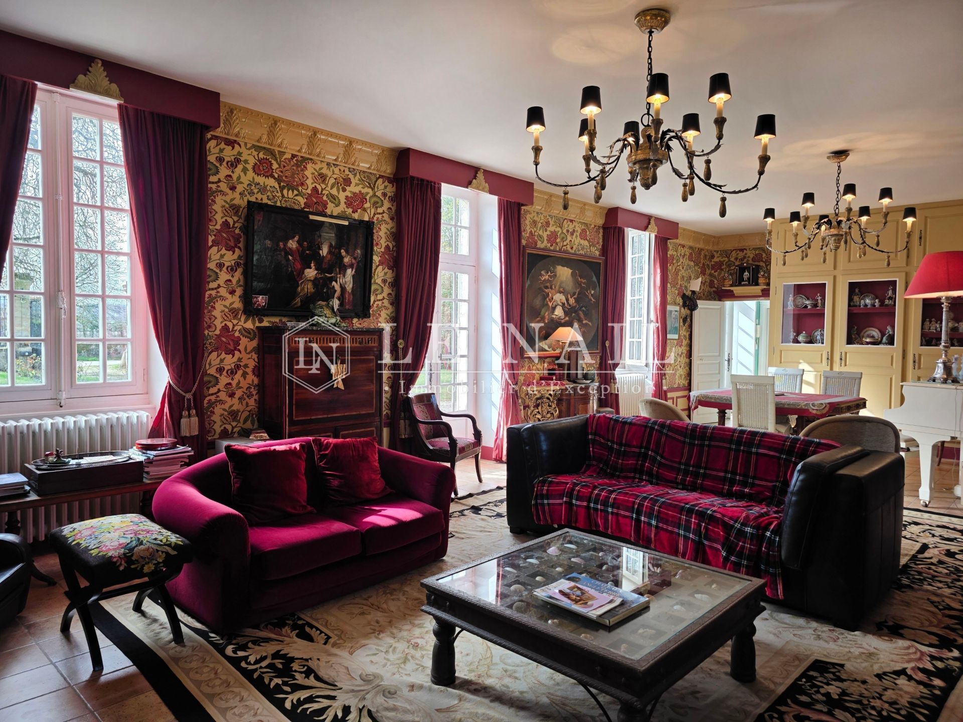 propriété 10 pièces en vente à ARGENTAN (61200)