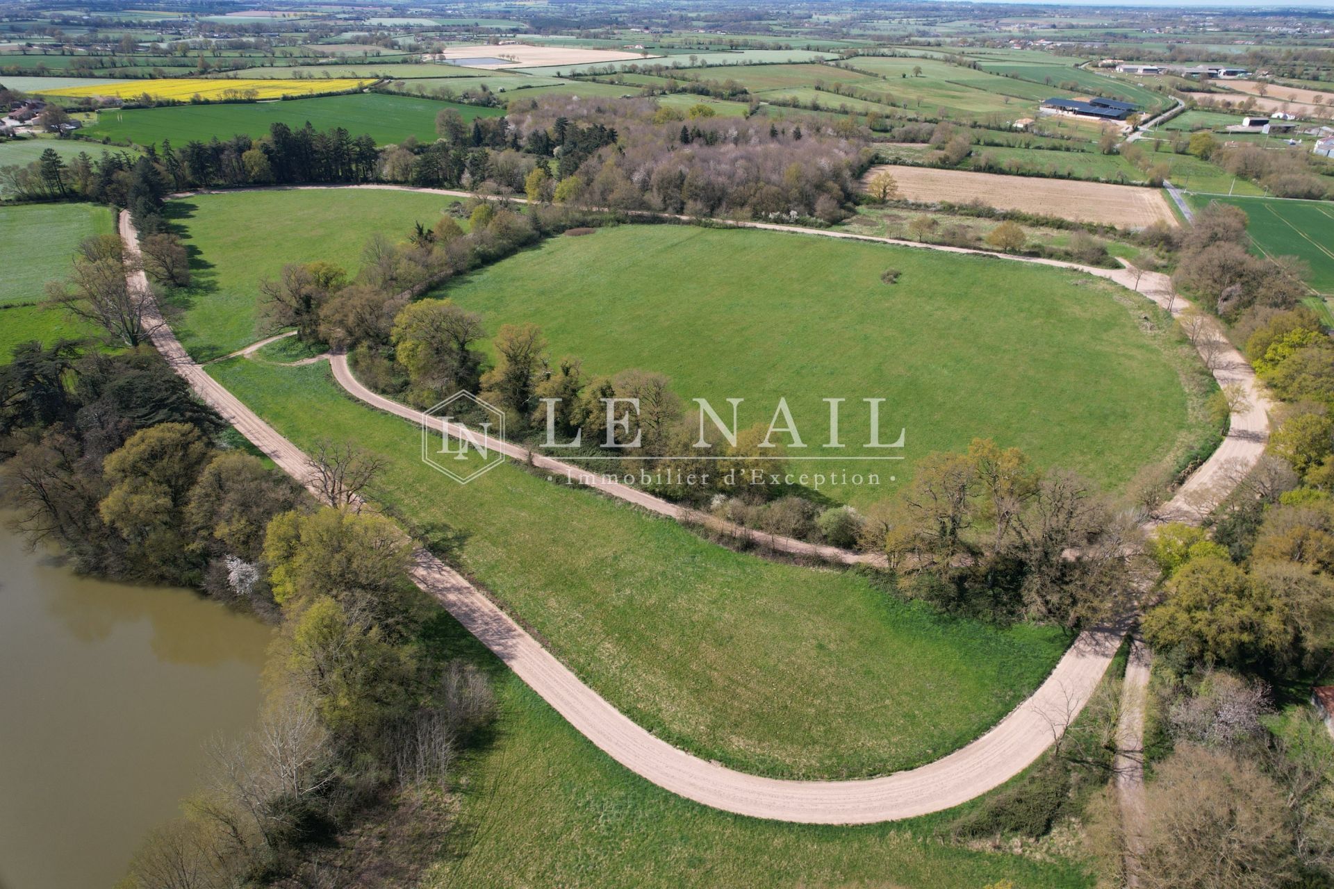 château 30 pièces en vente à ANGERS (49000)