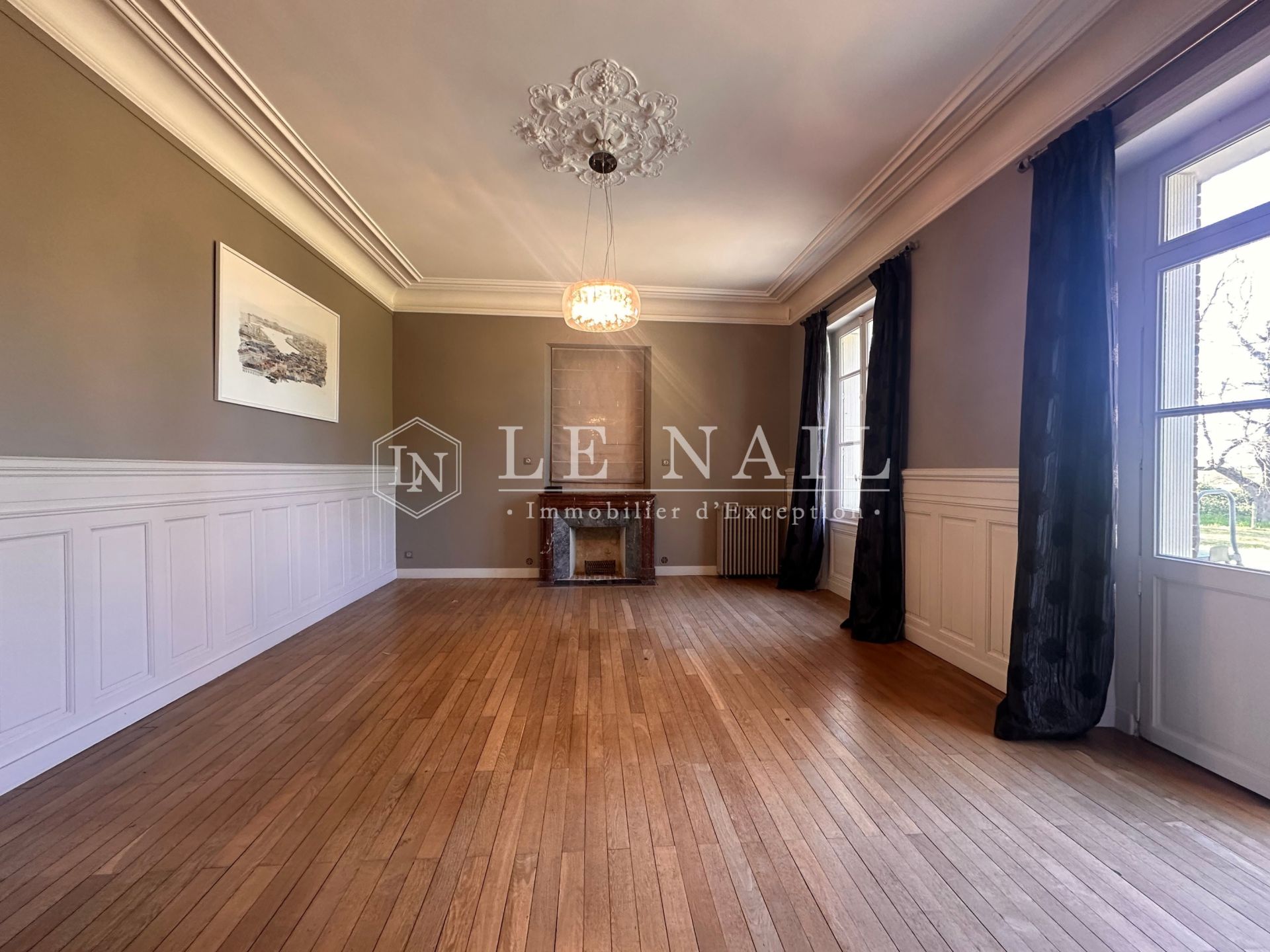 château 12 pièces en vente à FROSSAY (44320)