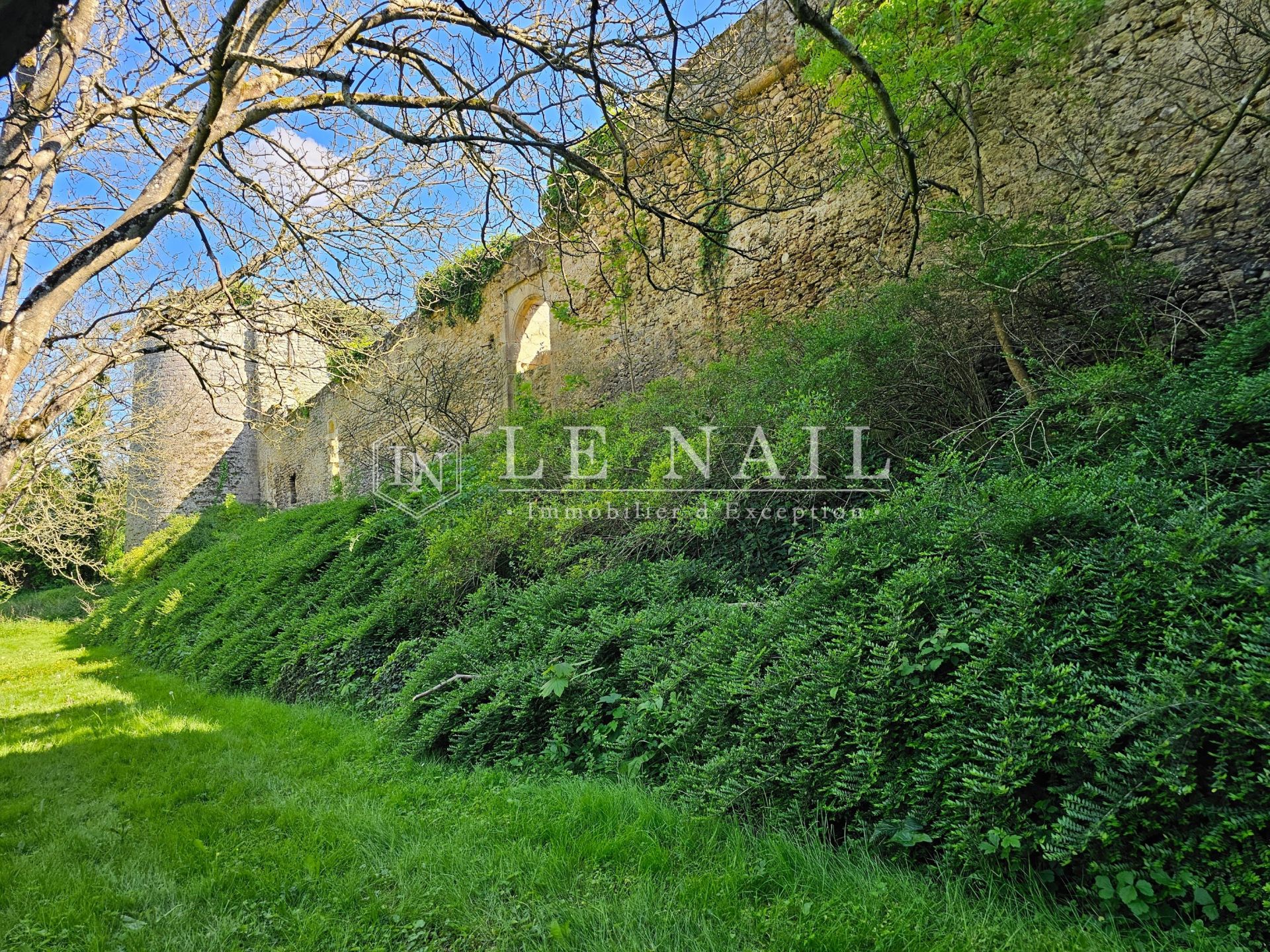 castle 9 rooms for sale on ANGERS (49100)