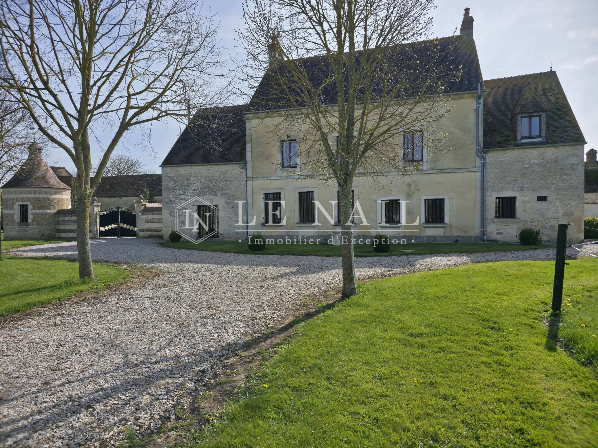 manoir 9 pièces en vente à SEES (61500)