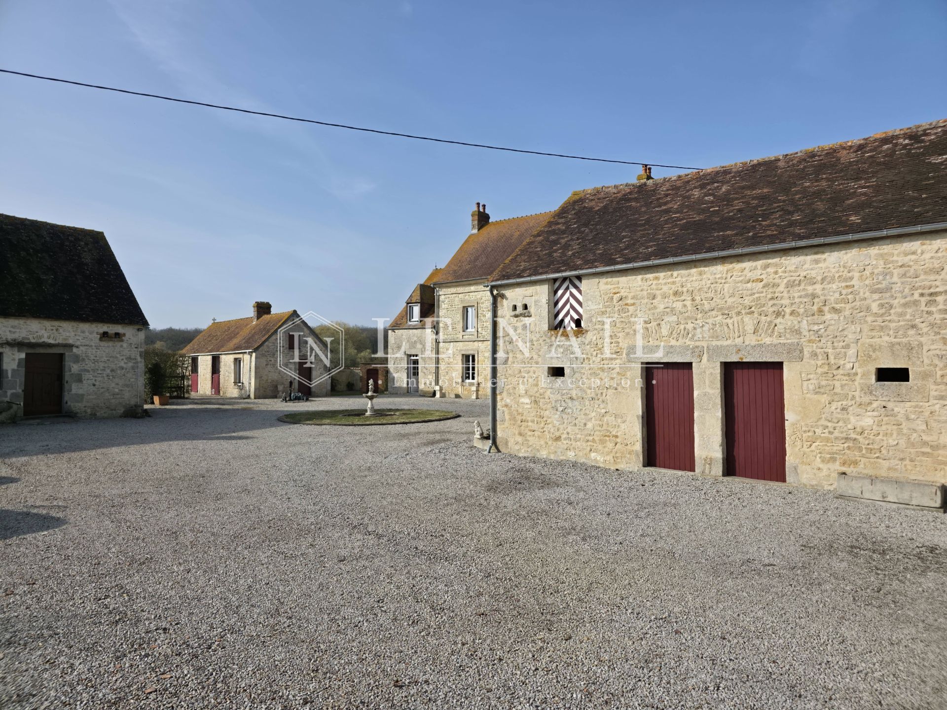 manoir 9 pièces en vente à SEES (61500)