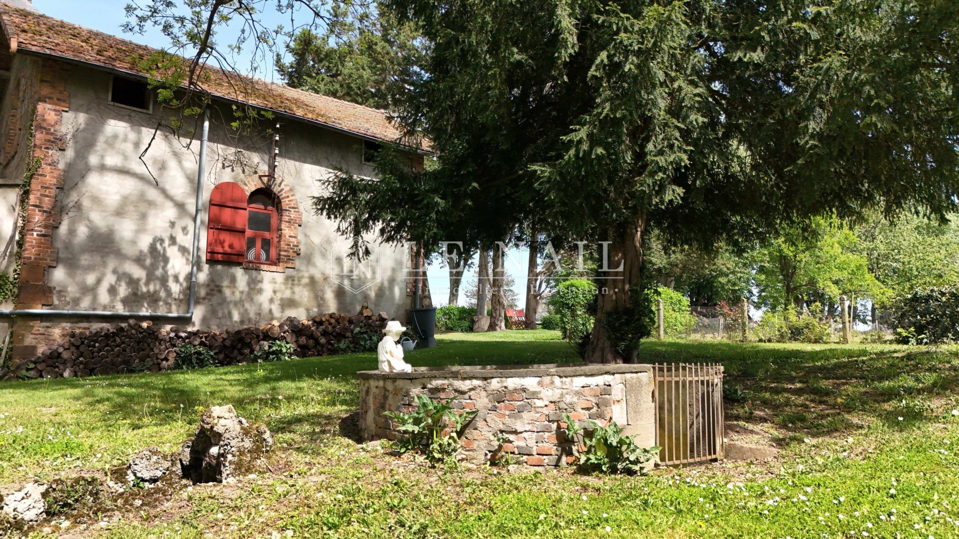 maison de maître 12 pièces en vente à MOULINS (03000)