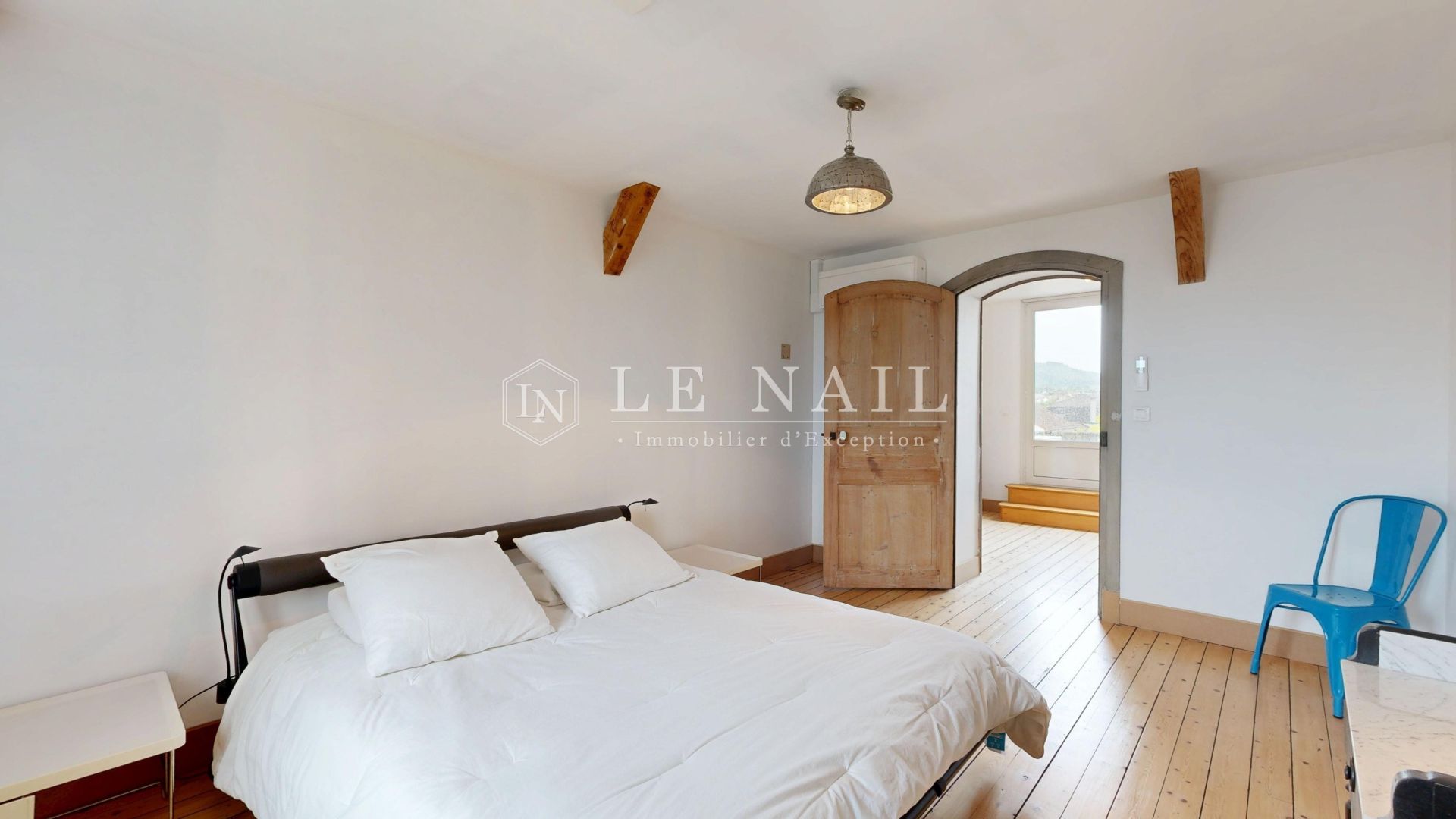 hôtel particulier 14 pièces en vente à AUTUN (71400)