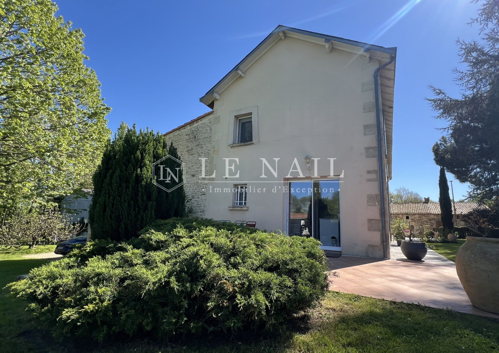house 7 rooms for sale on CHAMPDENIERS (79220)