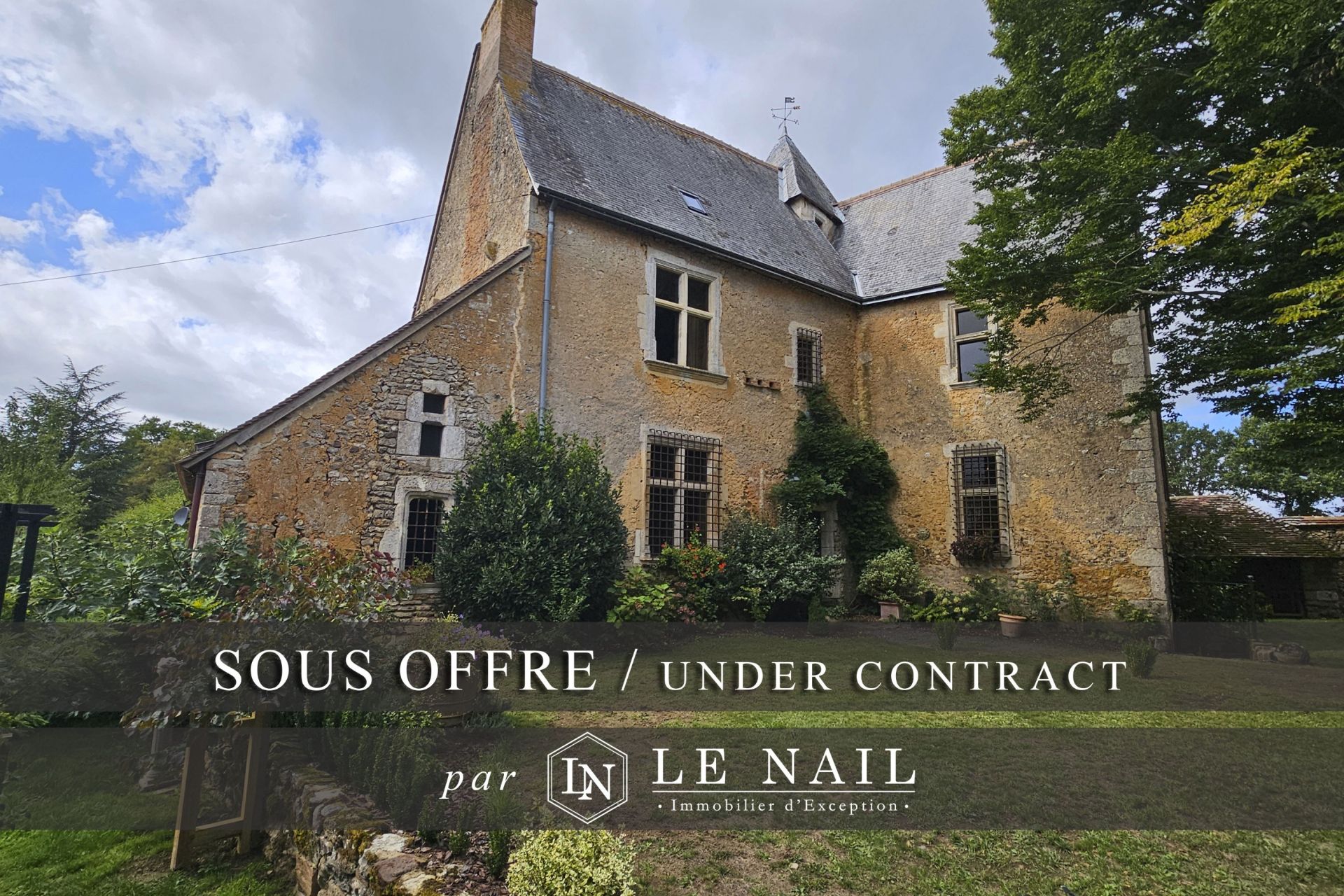manor house 8 rooms for sale on LE MANS (72000)