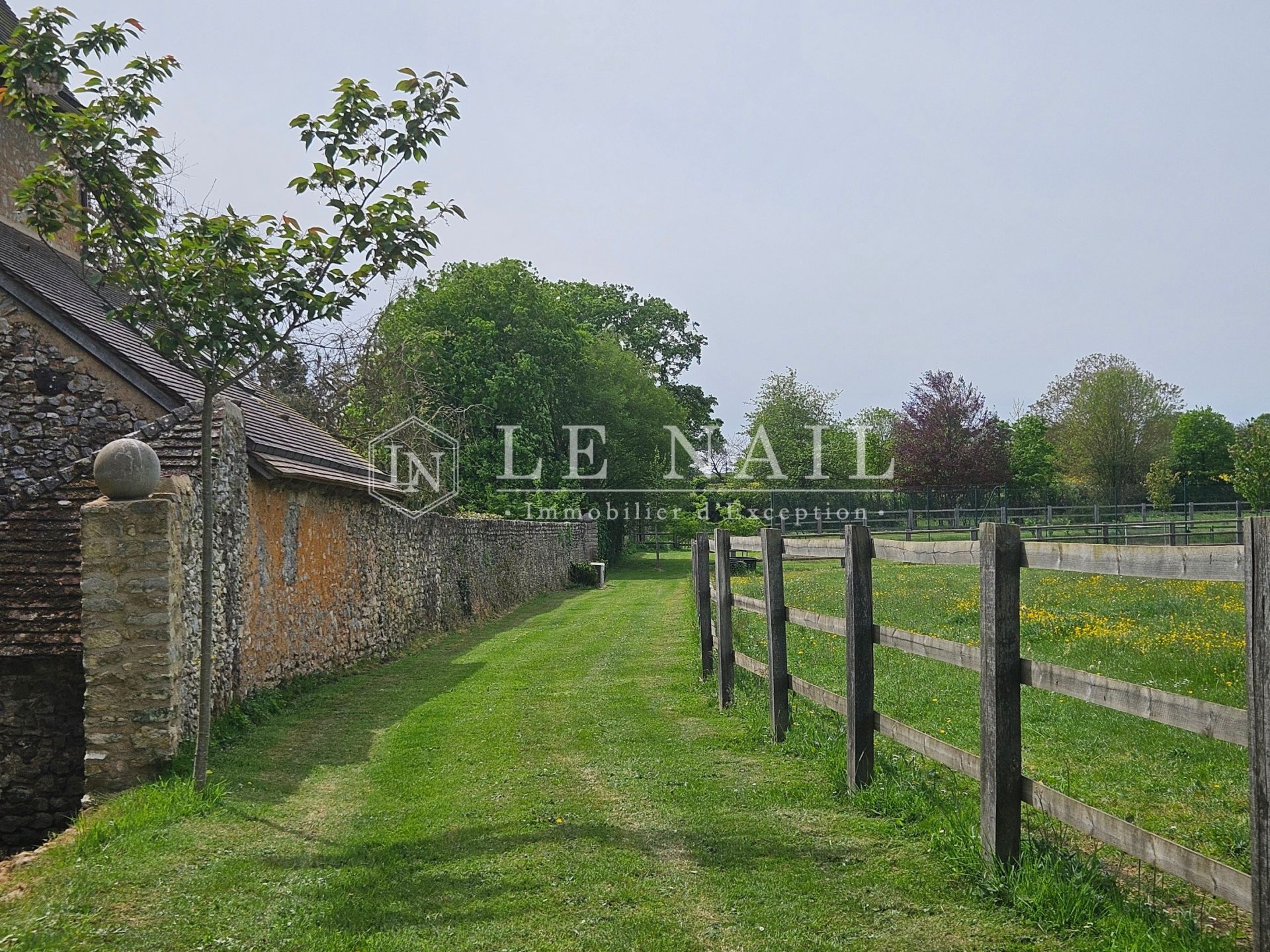 manoir 8 pièces en vente à LE MANS (72000)