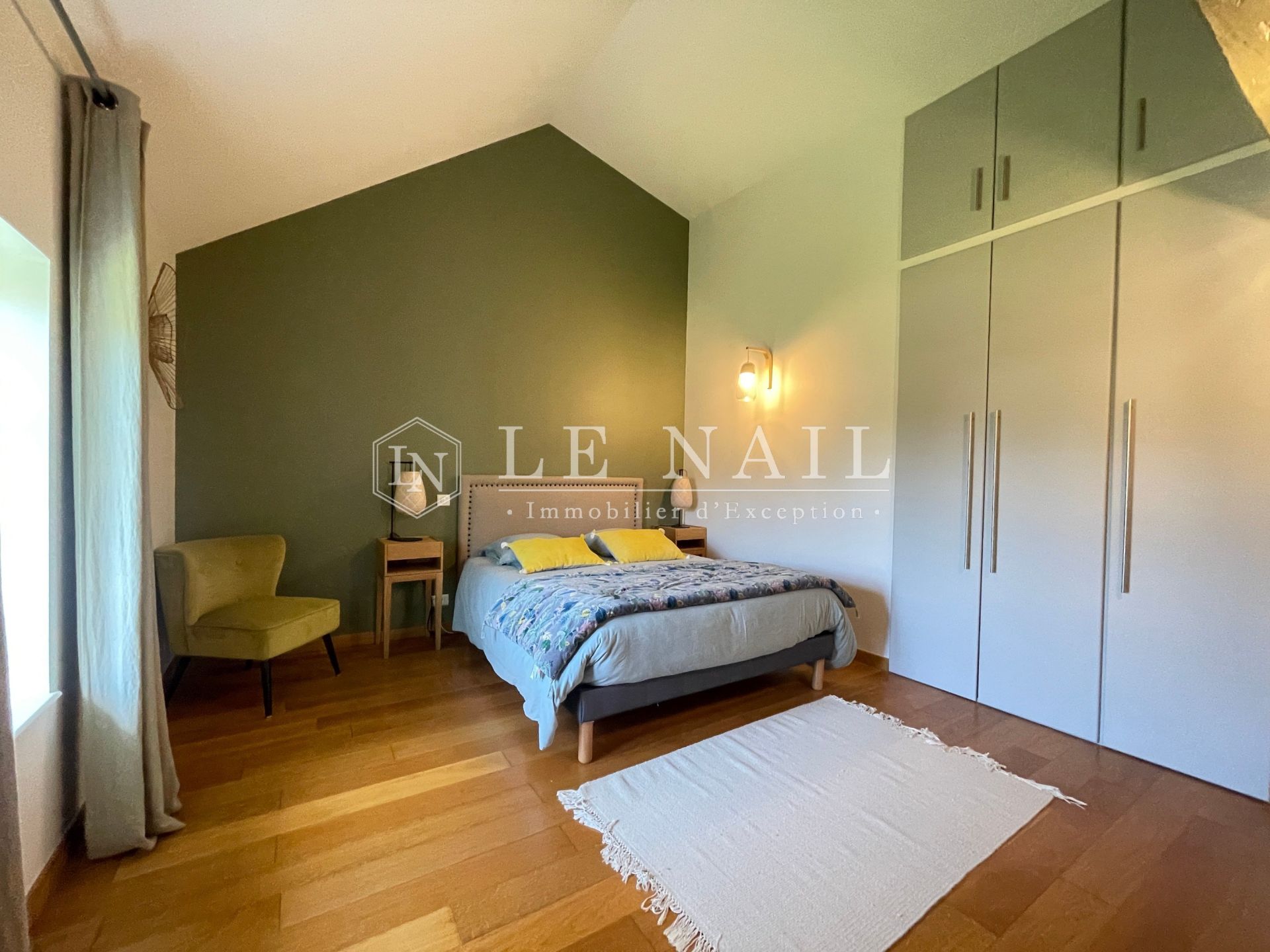 house 15 rooms for sale on POITIERS (86000)