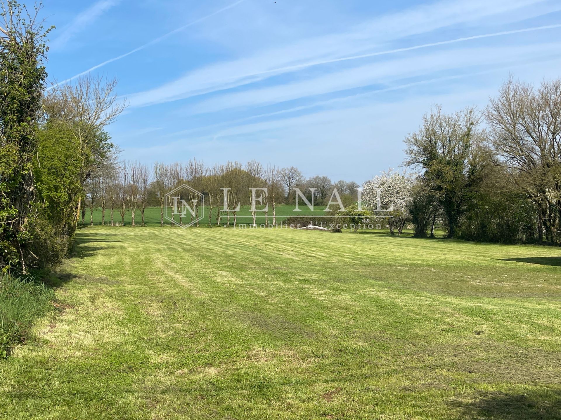 house 15 rooms for sale on POITIERS (86000)