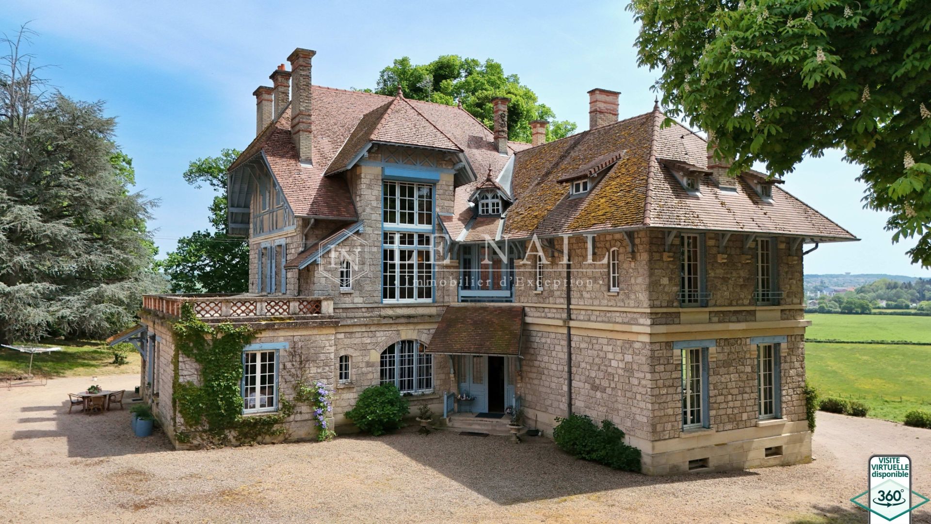 property 15 rooms for sale on PARAY LE MONIAL (71600)