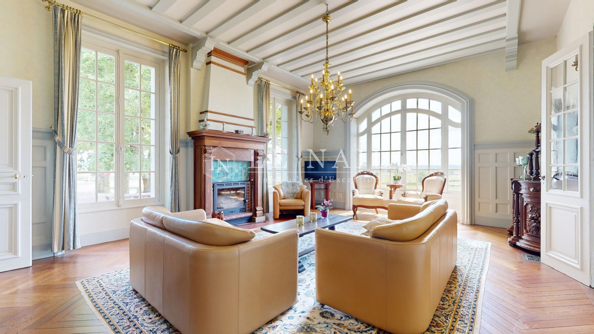 property 15 rooms for sale on PARAY LE MONIAL (71600)