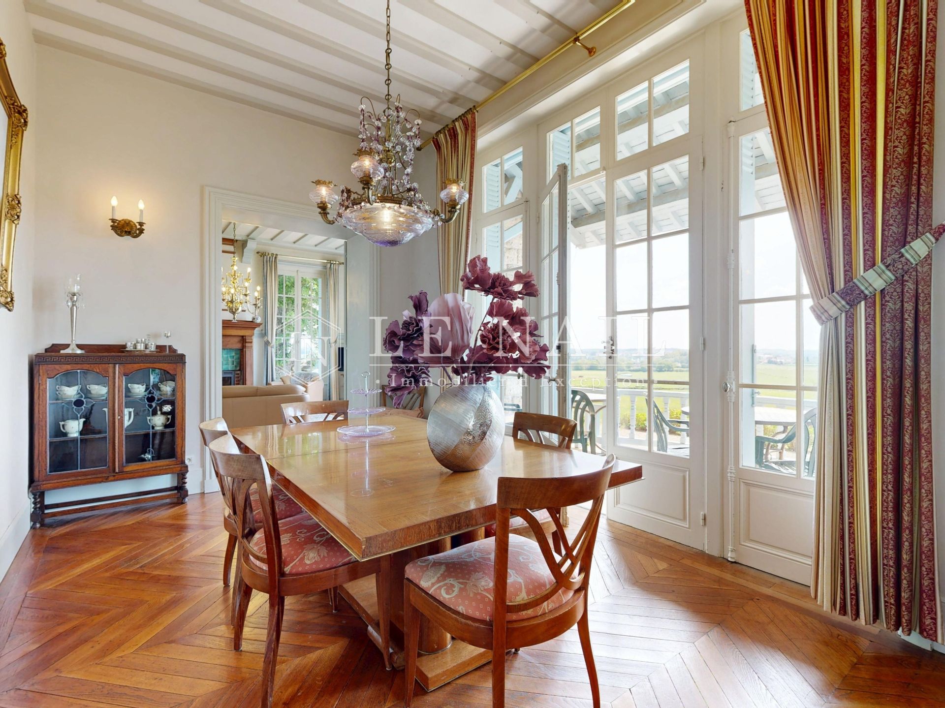 property 15 rooms for sale on PARAY LE MONIAL (71600)
